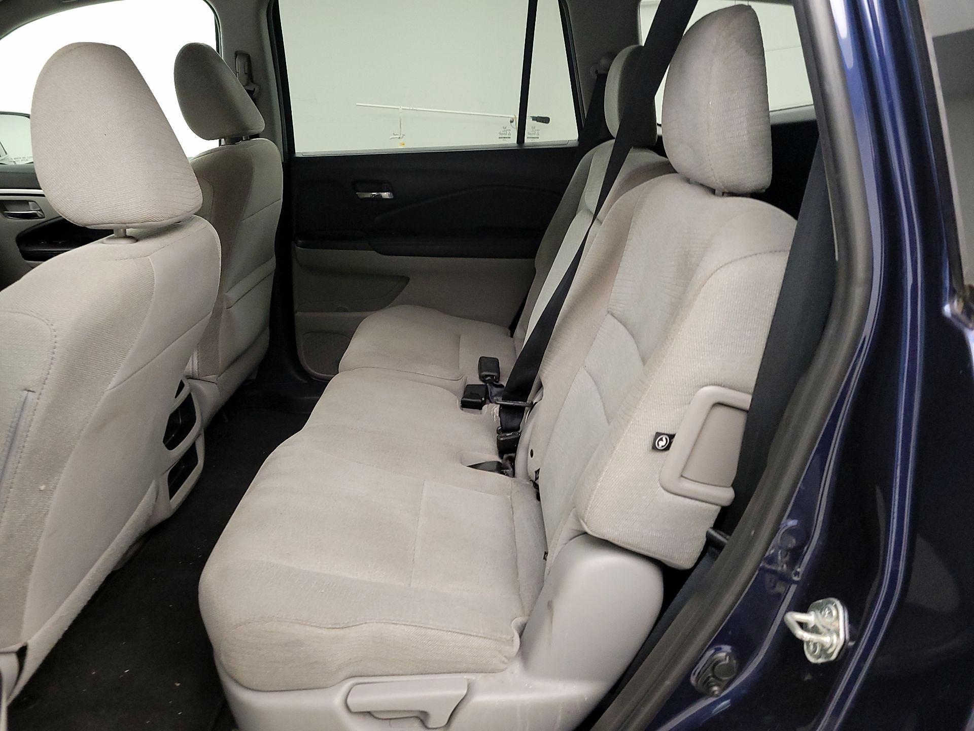 Thumbnail: 2018 Honda Pilot - 19