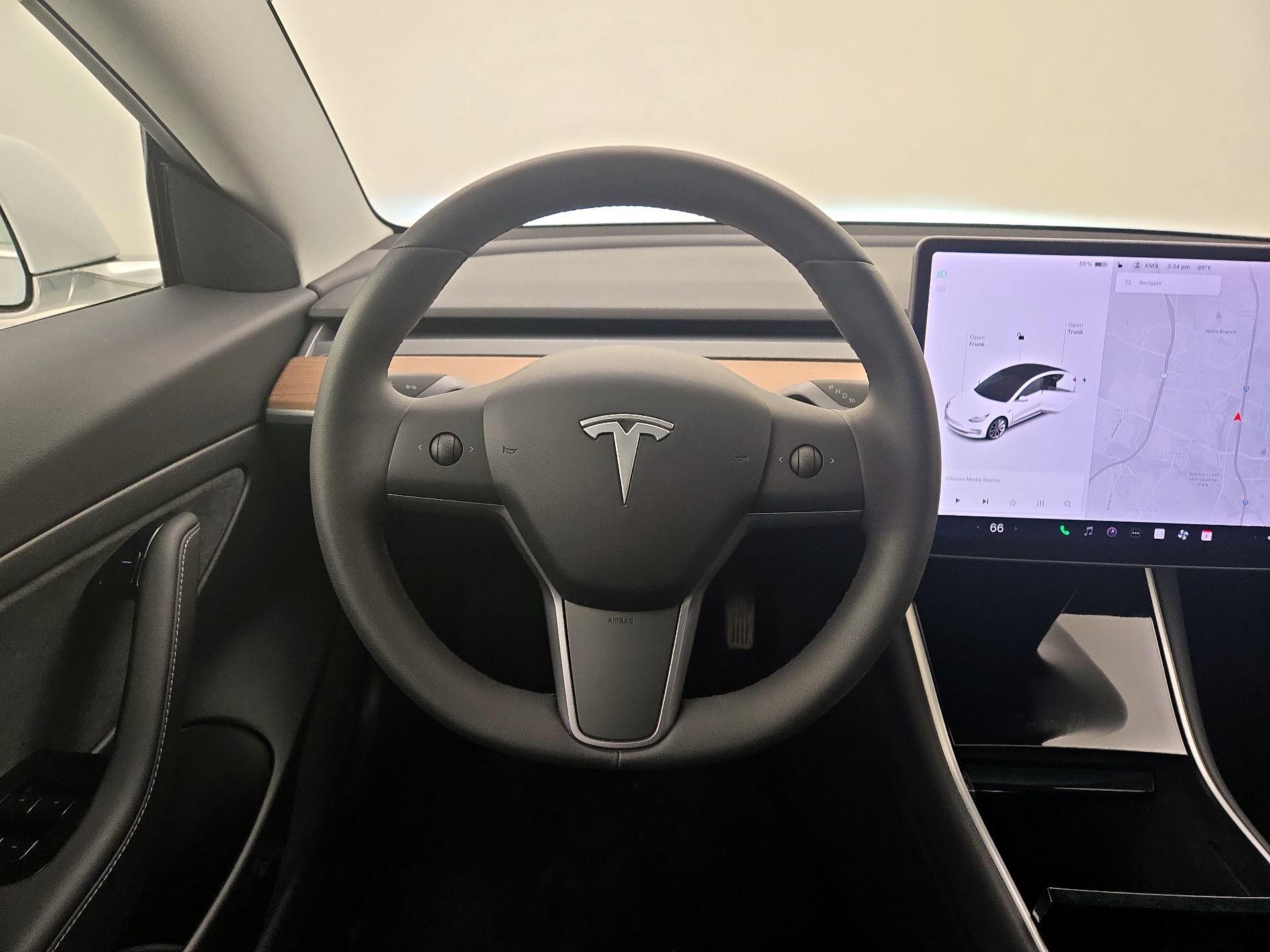 Thumbnail: 2020 Tesla Model 3 - 10
