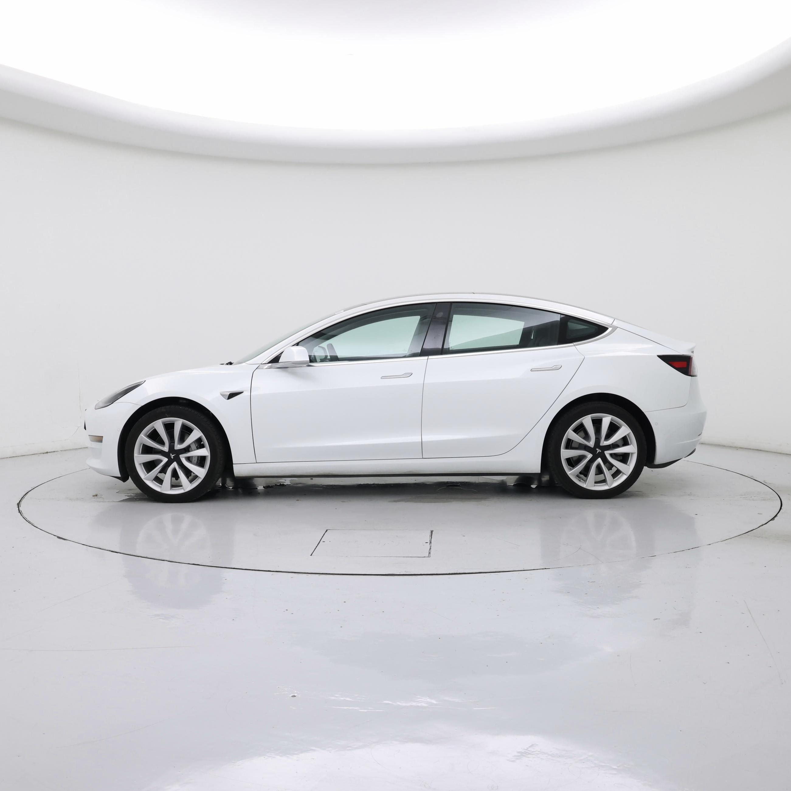 Thumbnail: 2020 Tesla Model 3 - 3