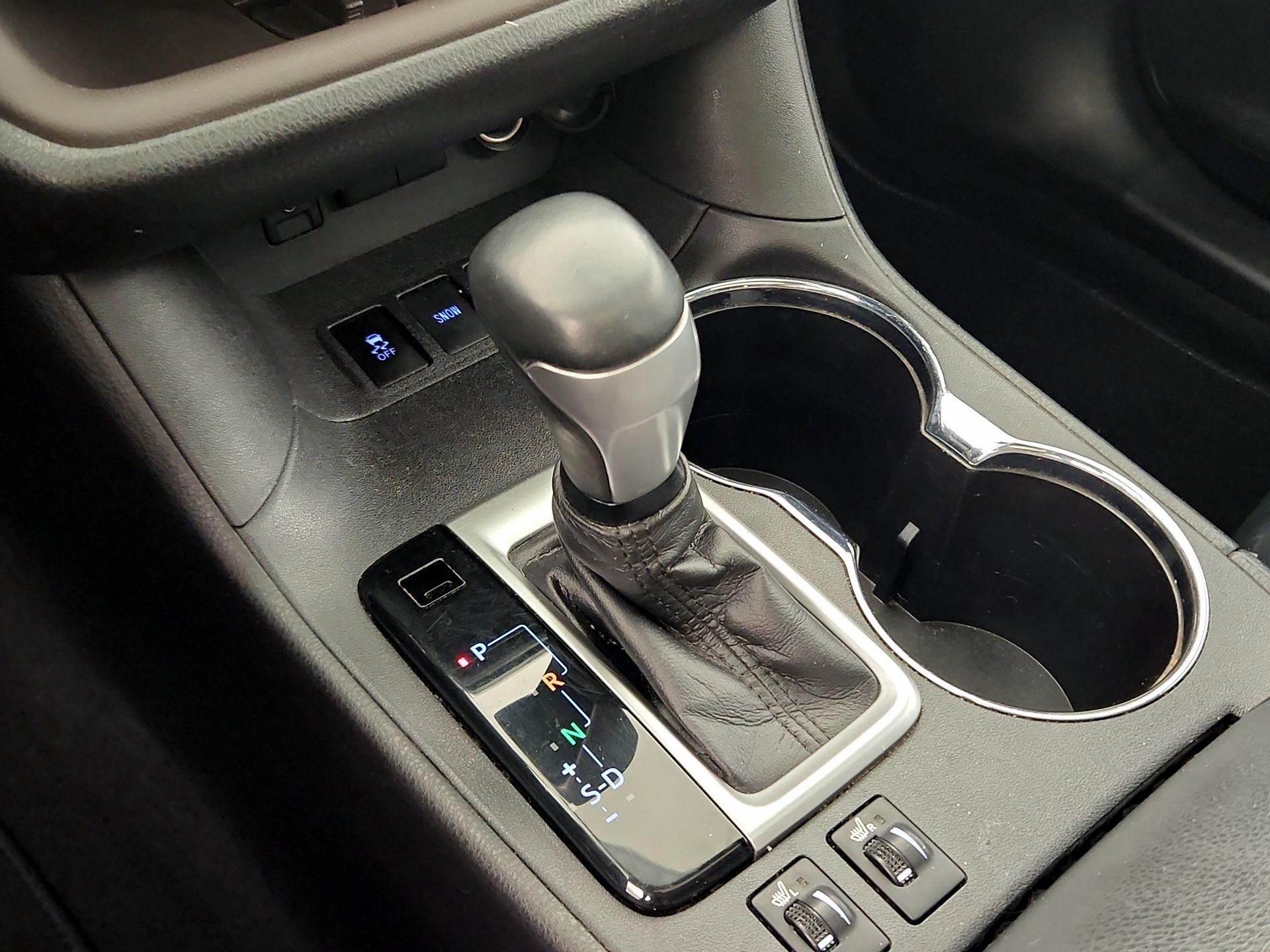 Thumbnail: 2018 Toyota Highlander - 17
