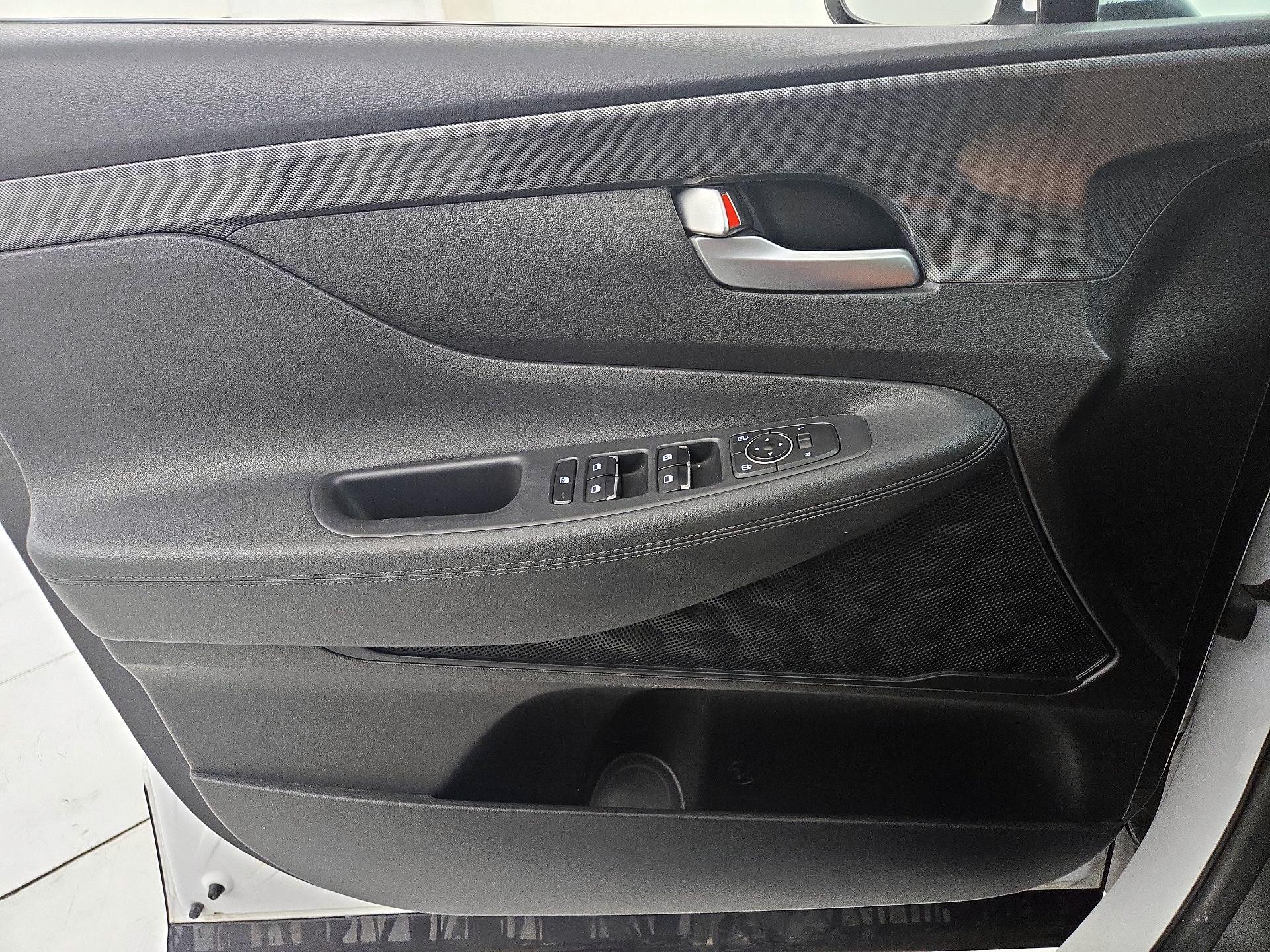 Thumbnail: 2021 Hyundai Santa Fe - 10