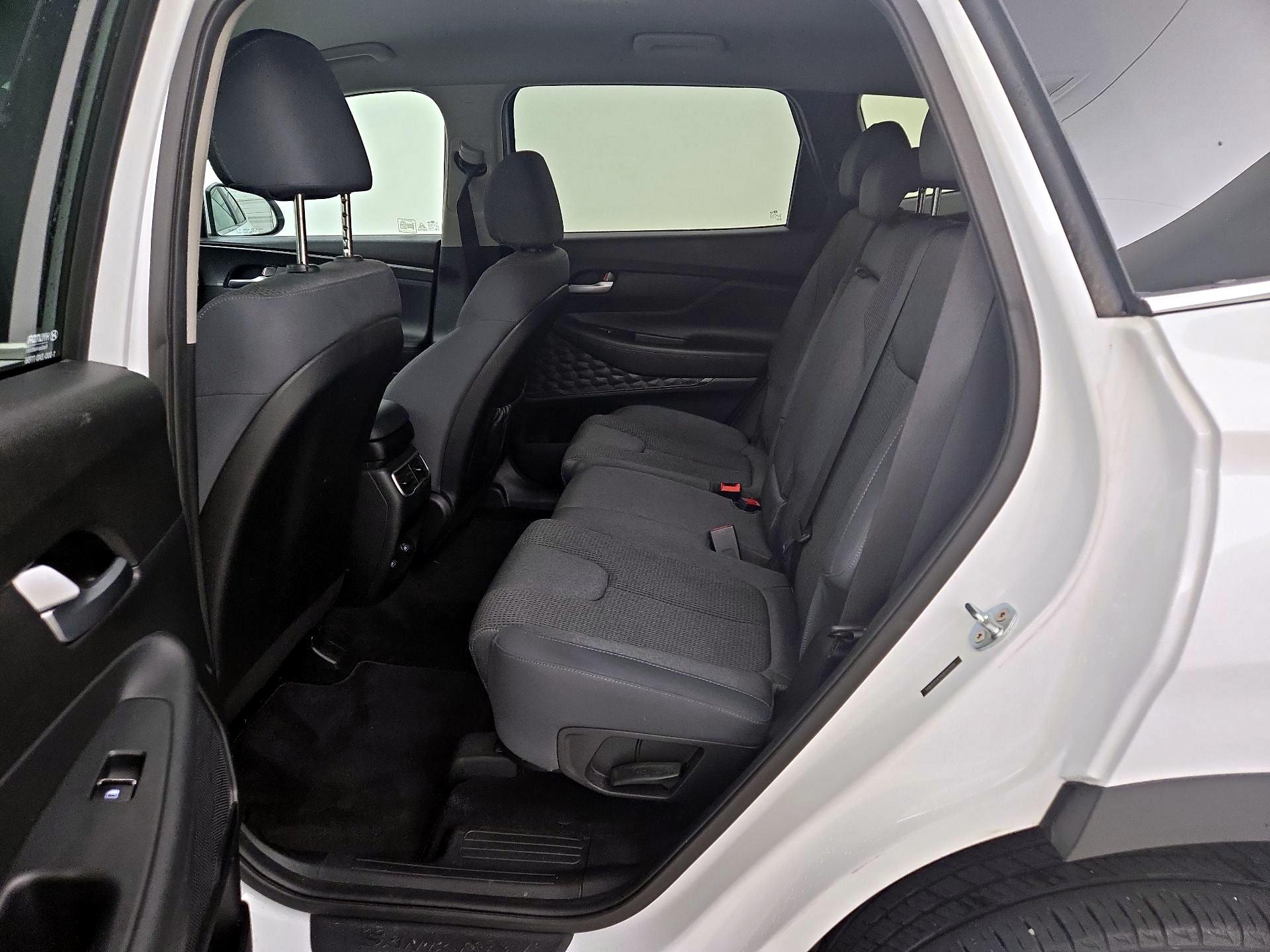 Thumbnail: 2021 Hyundai Santa Fe - 17