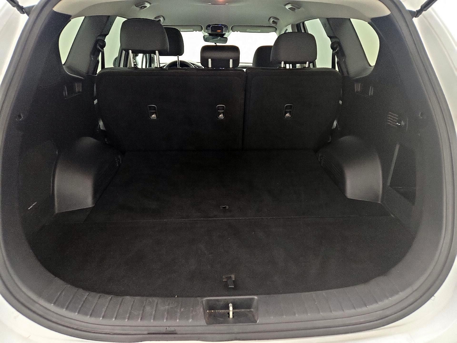 Thumbnail: 2021 Hyundai Santa Fe - 18