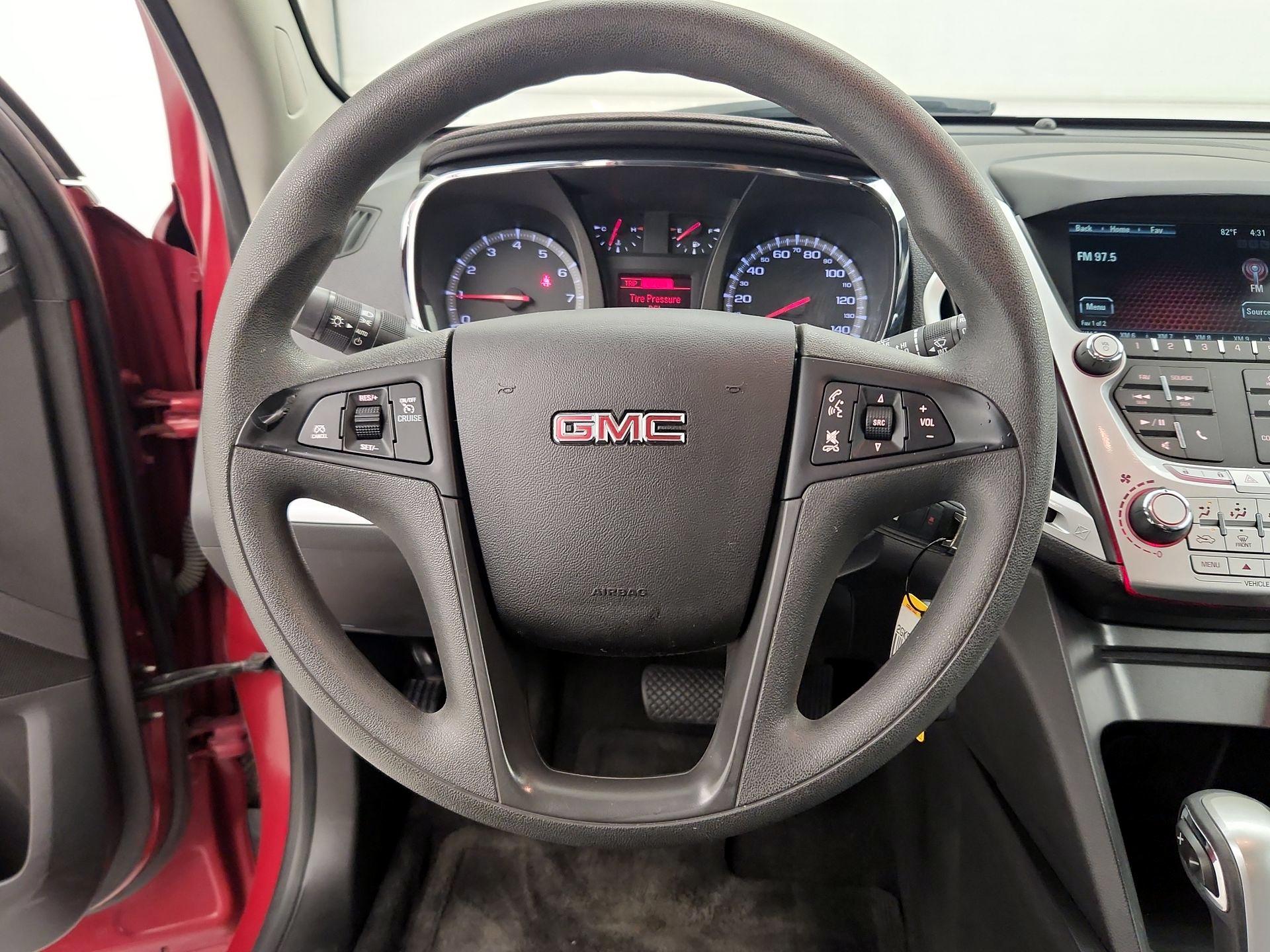 Thumbnail: 2015 GMC Terrain - 10
