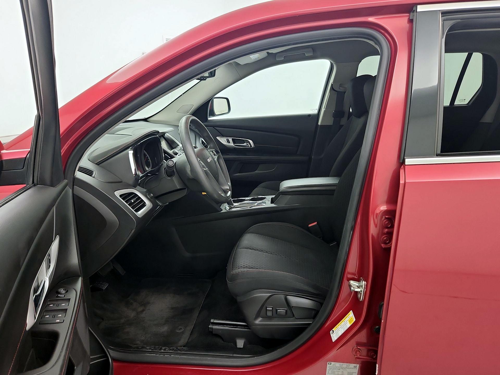 Thumbnail: 2015 GMC Terrain - 11
