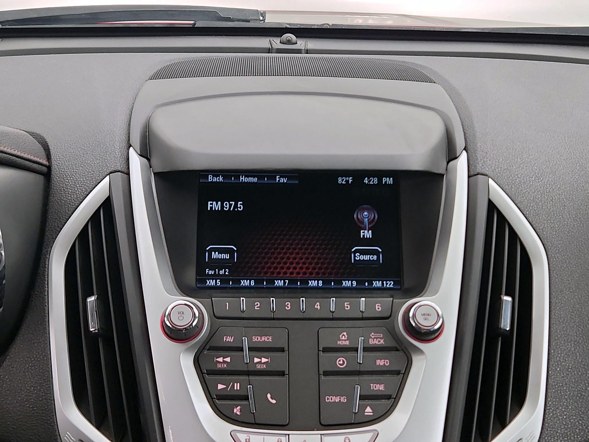 Thumbnail: 2015 GMC Terrain - 14