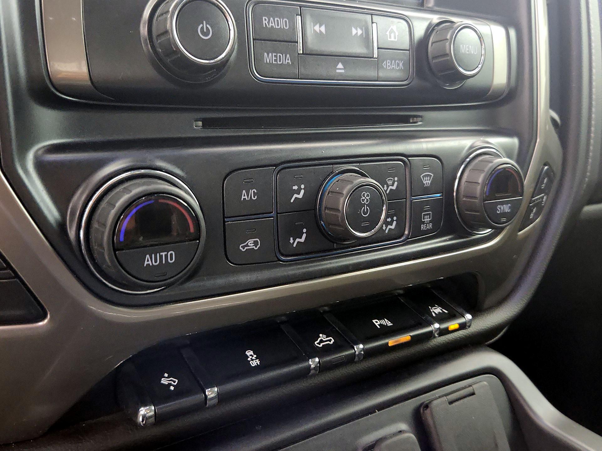 Thumbnail: 2018 Chevrolet Silverado 1500 - 17