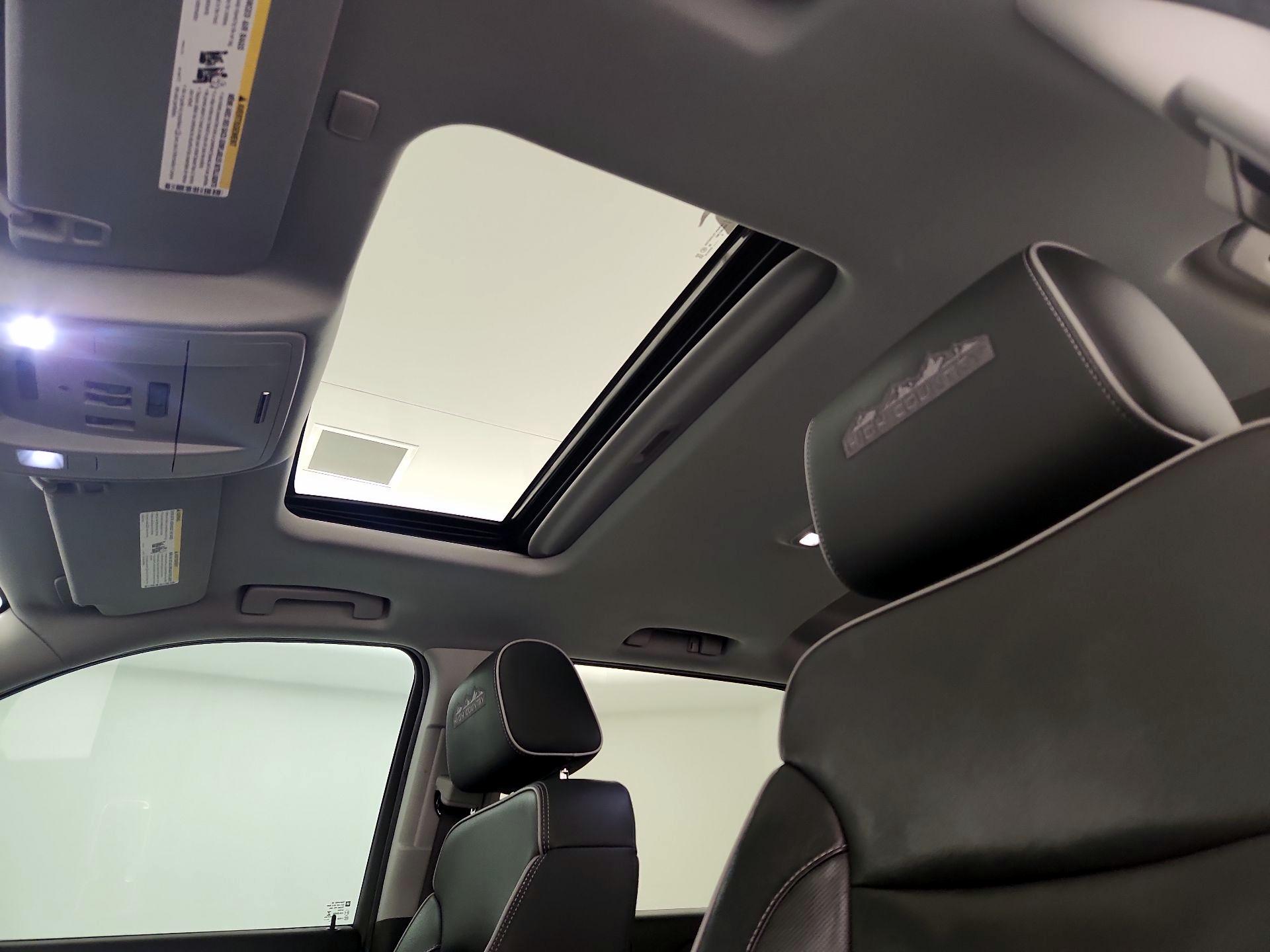 Thumbnail: 2018 Chevrolet Silverado 1500 - 20