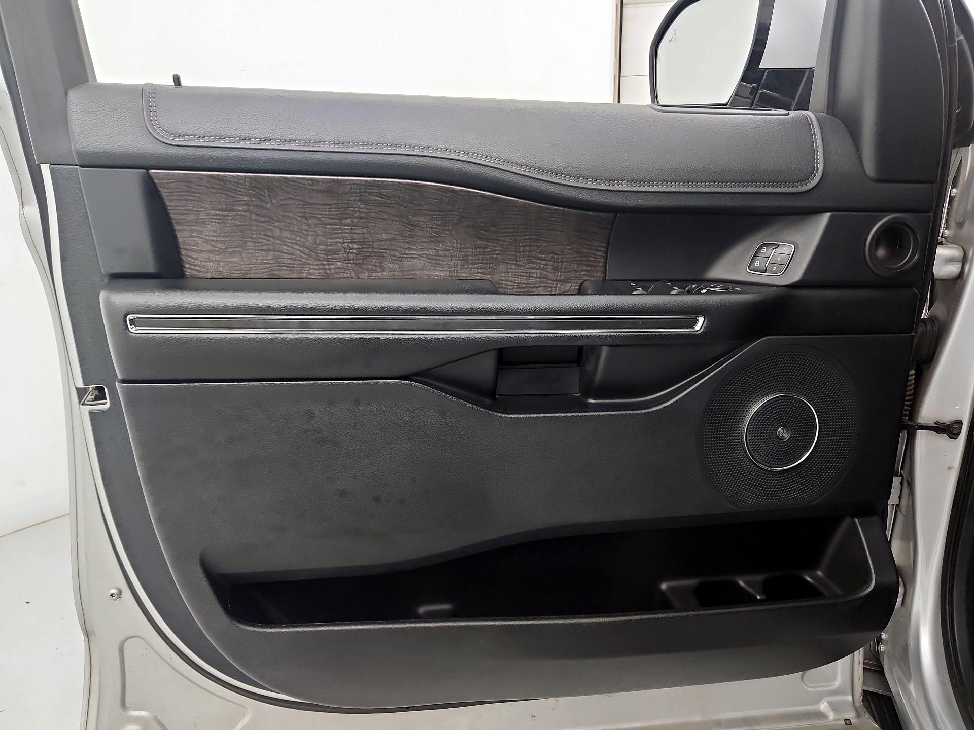 Thumbnail: 2018 Ford Expedition - 12