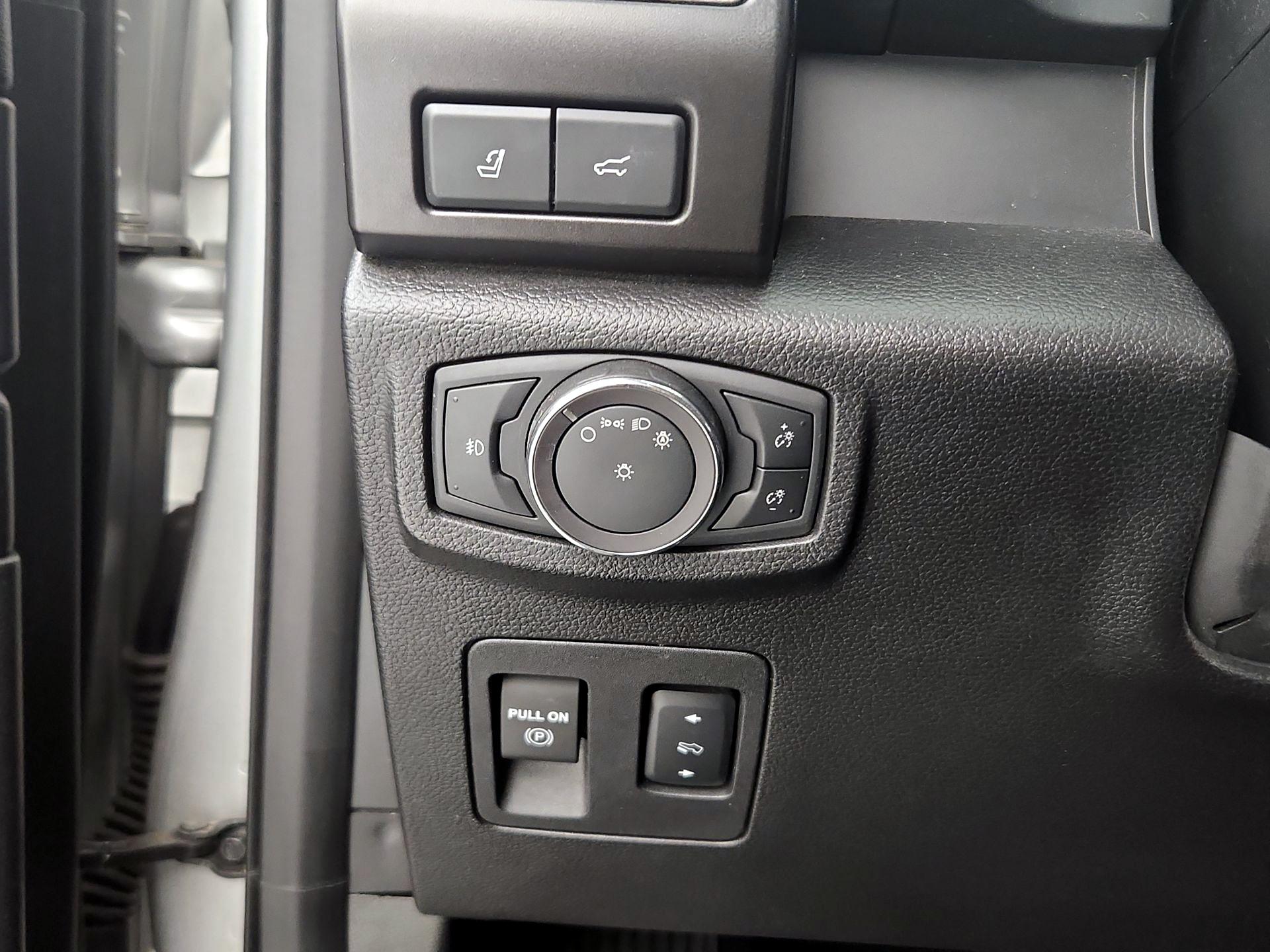 Thumbnail: 2018 Ford Expedition - 13