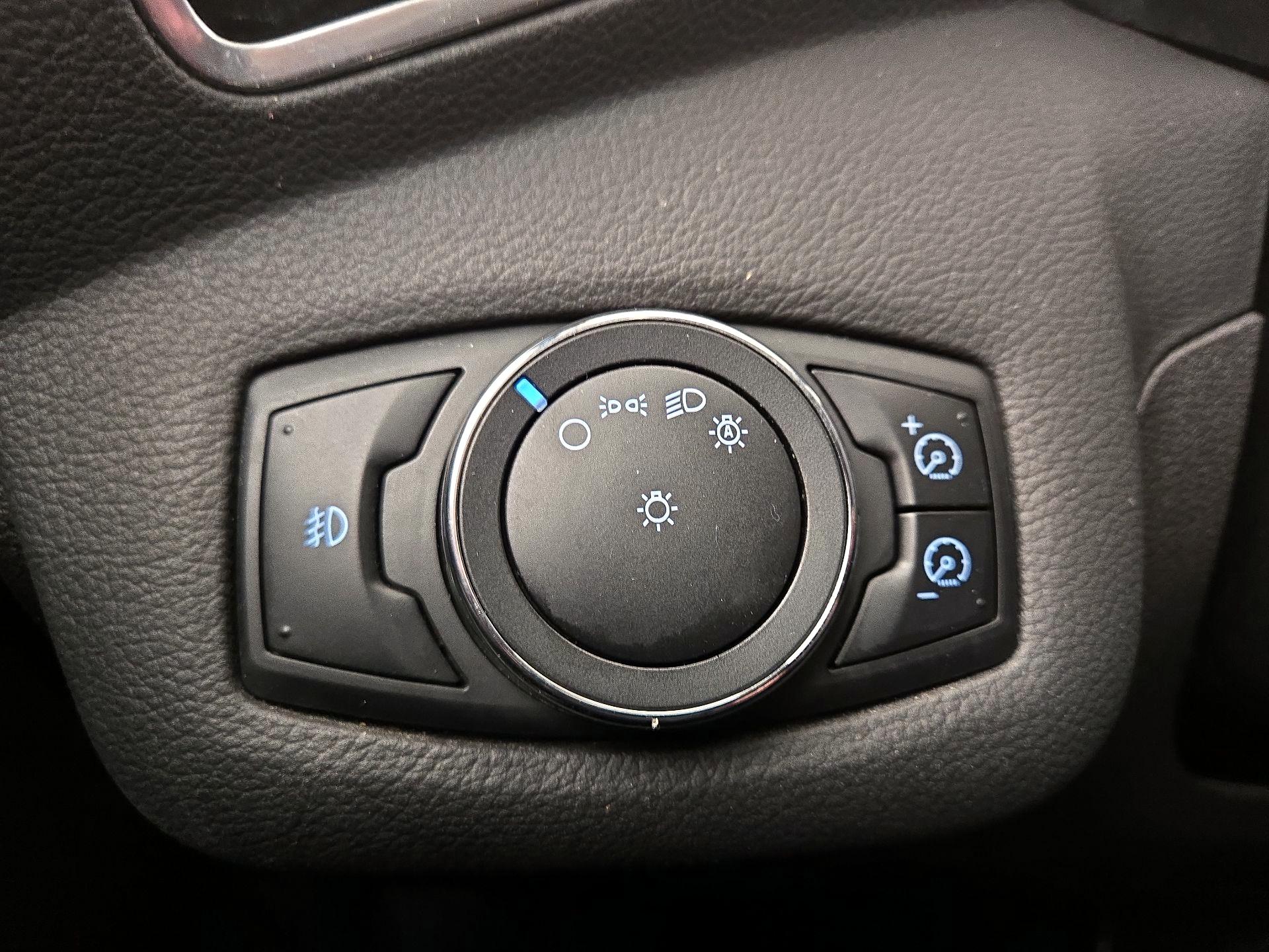 Thumbnail: 2013 Ford Escape - 13