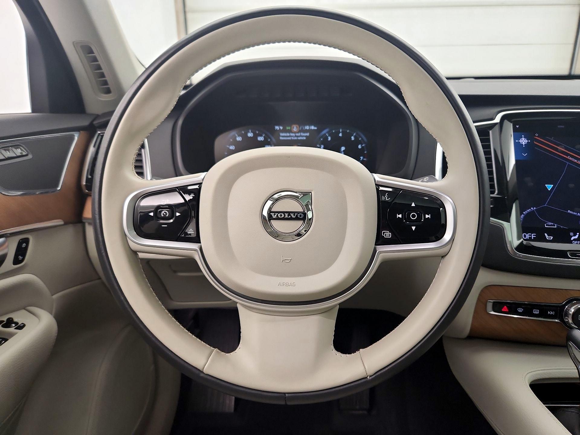 Thumbnail: 2022 Volvo XC90 - 10