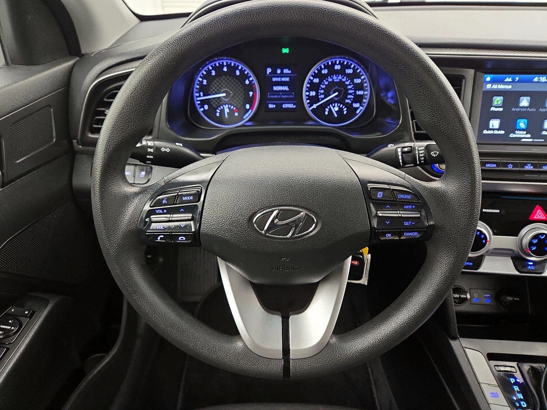 Thumbnail: 2019 Hyundai Elantra - 10