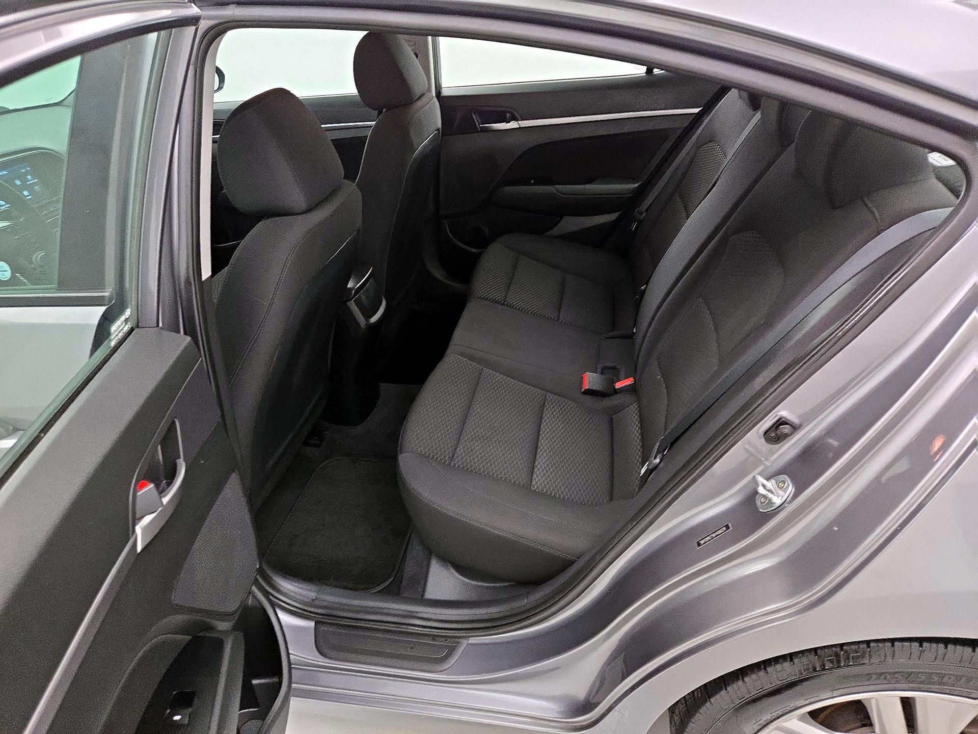 Thumbnail: 2019 Hyundai Elantra - 19