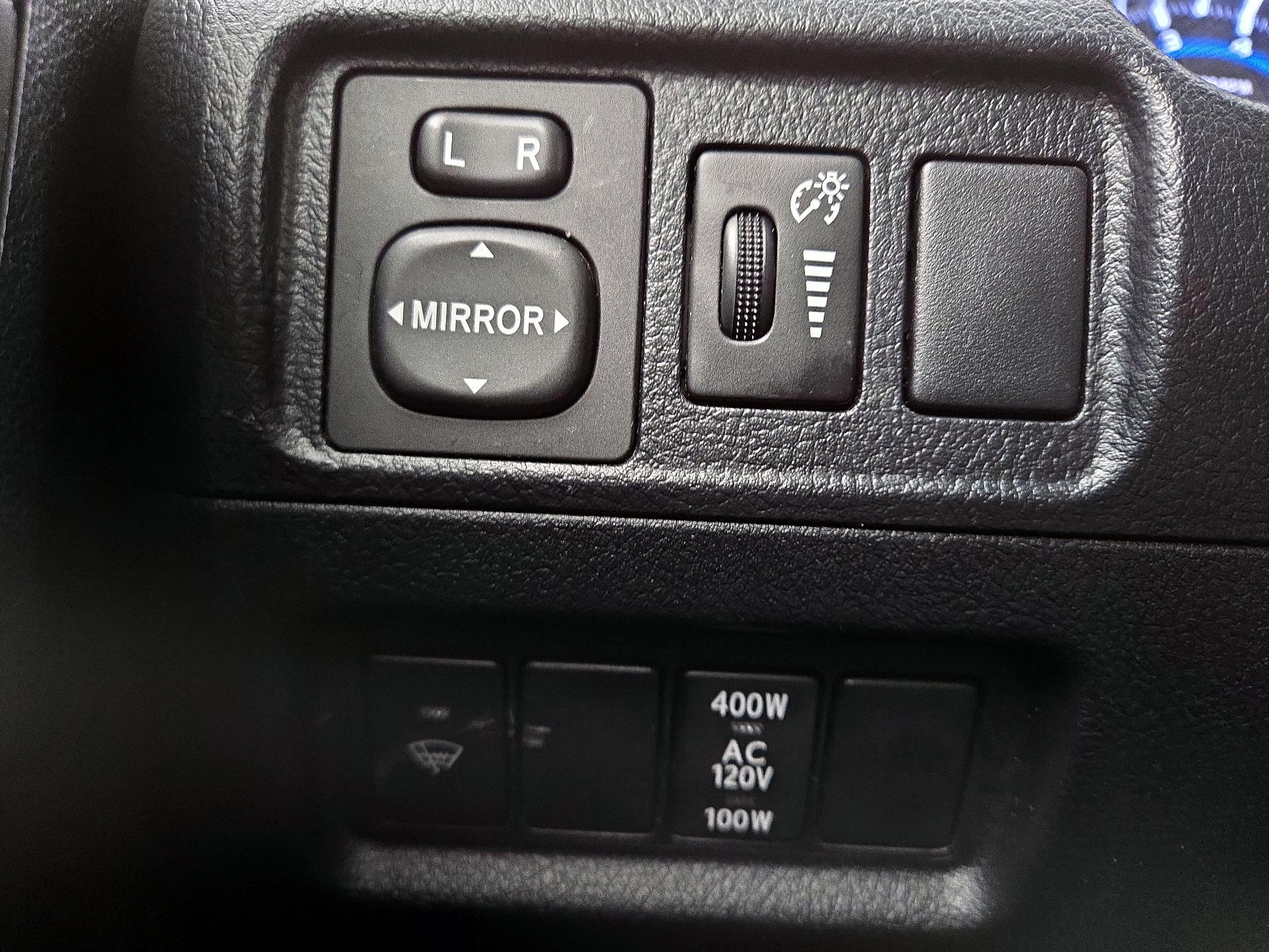 Thumbnail: 2019 Toyota 4Runner - 13