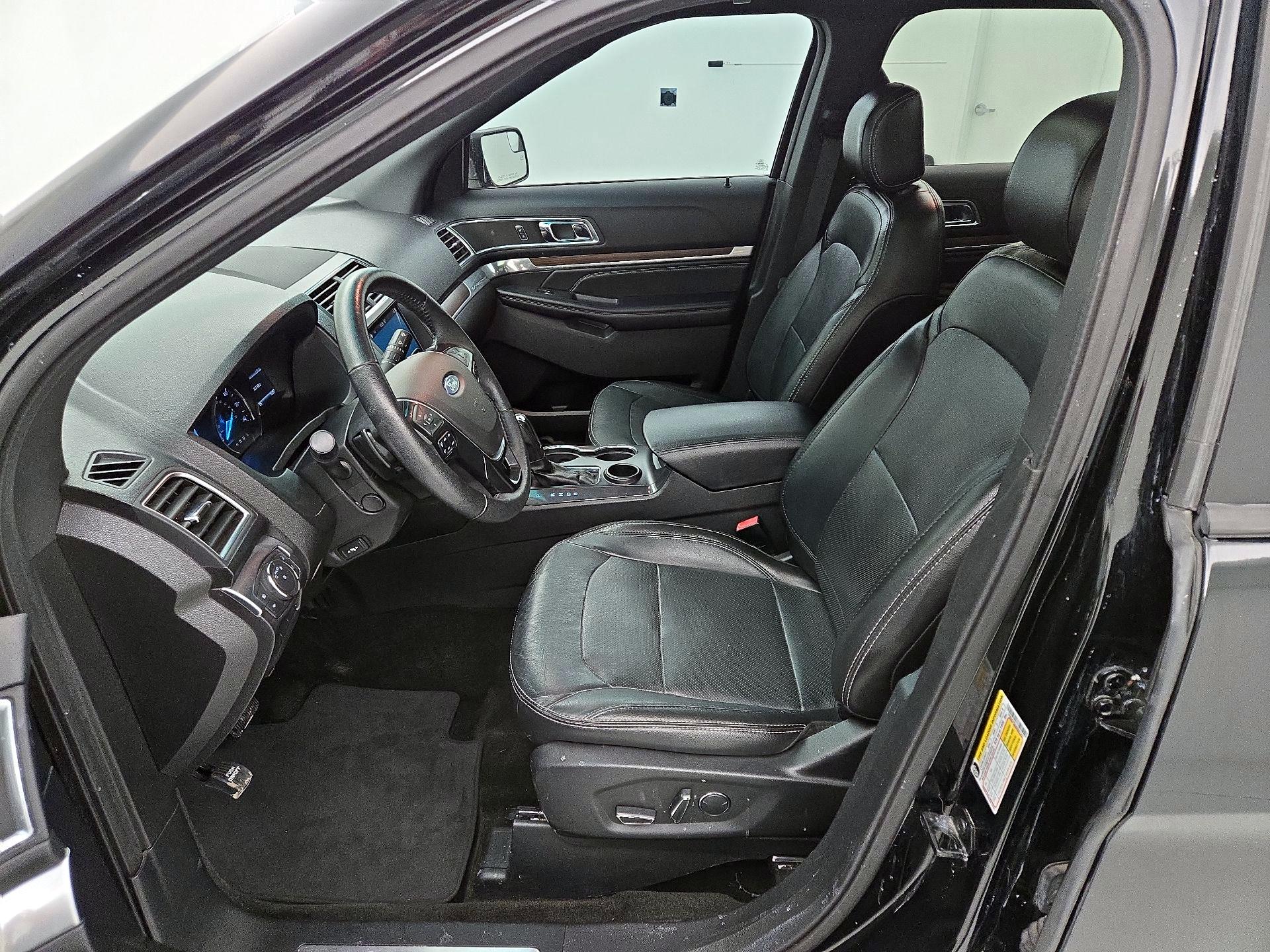 Thumbnail: 2017 Ford Explorer - 11