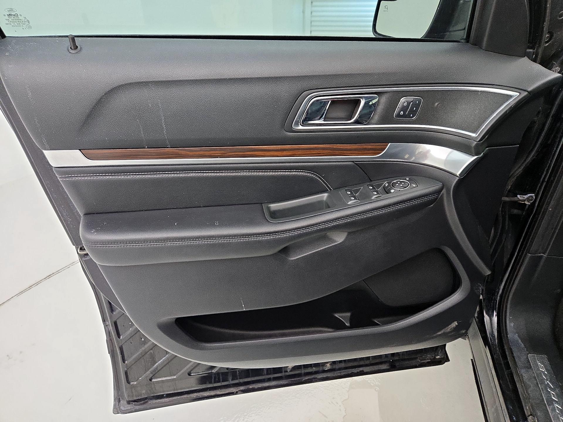 Thumbnail: 2017 Ford Explorer - 12