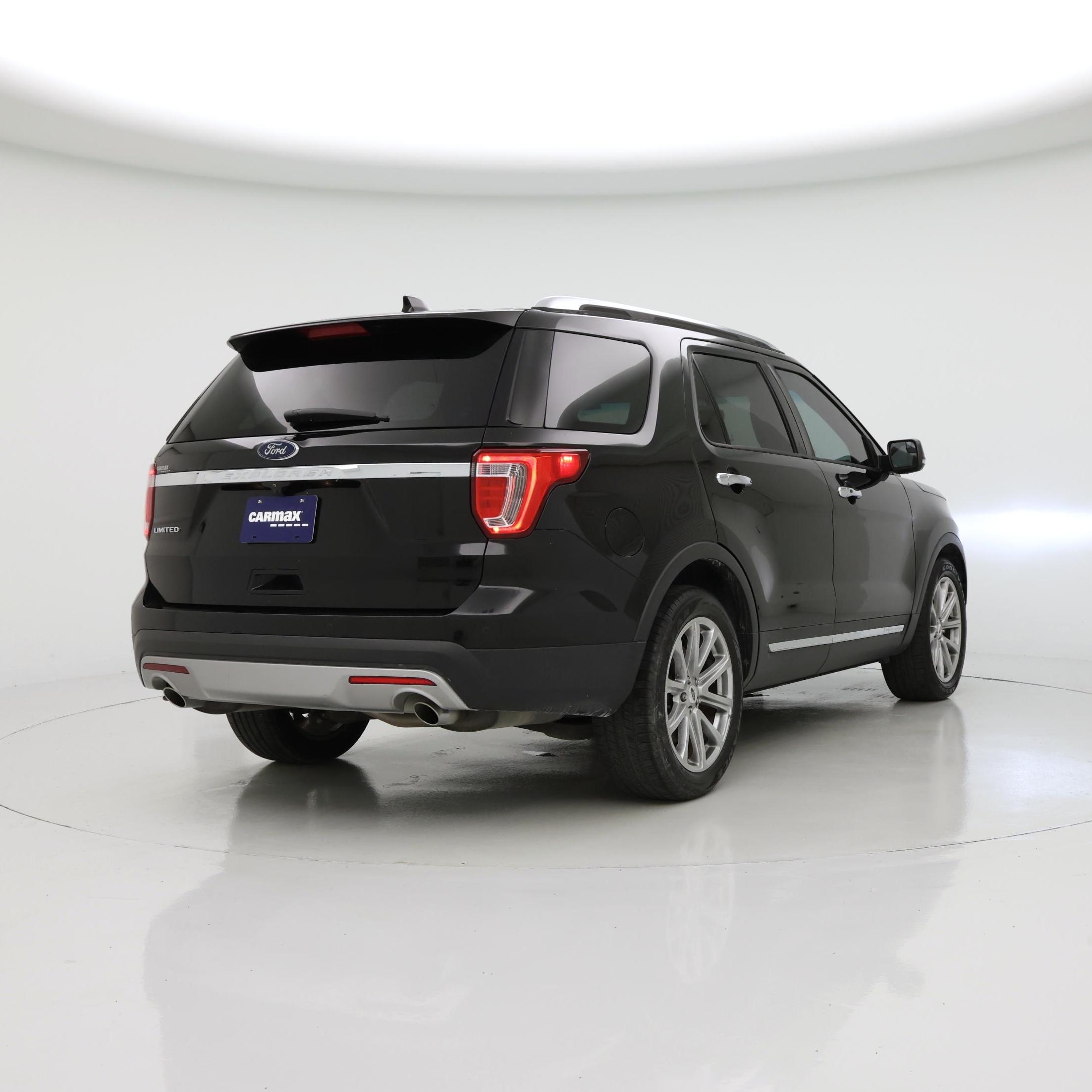 Thumbnail: 2017 Ford Explorer - 8