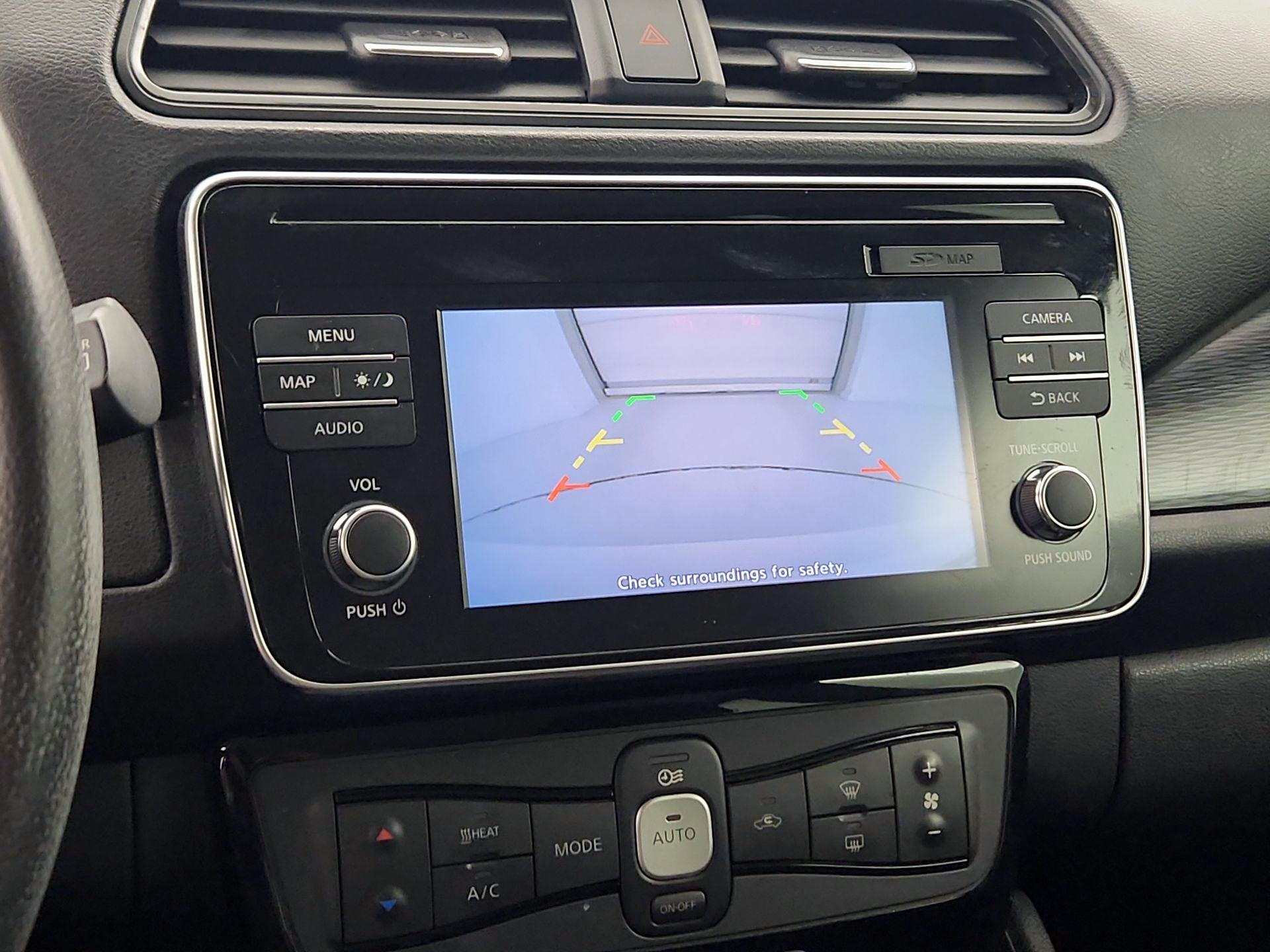 Thumbnail: 2019 Nissan Leaf - 15