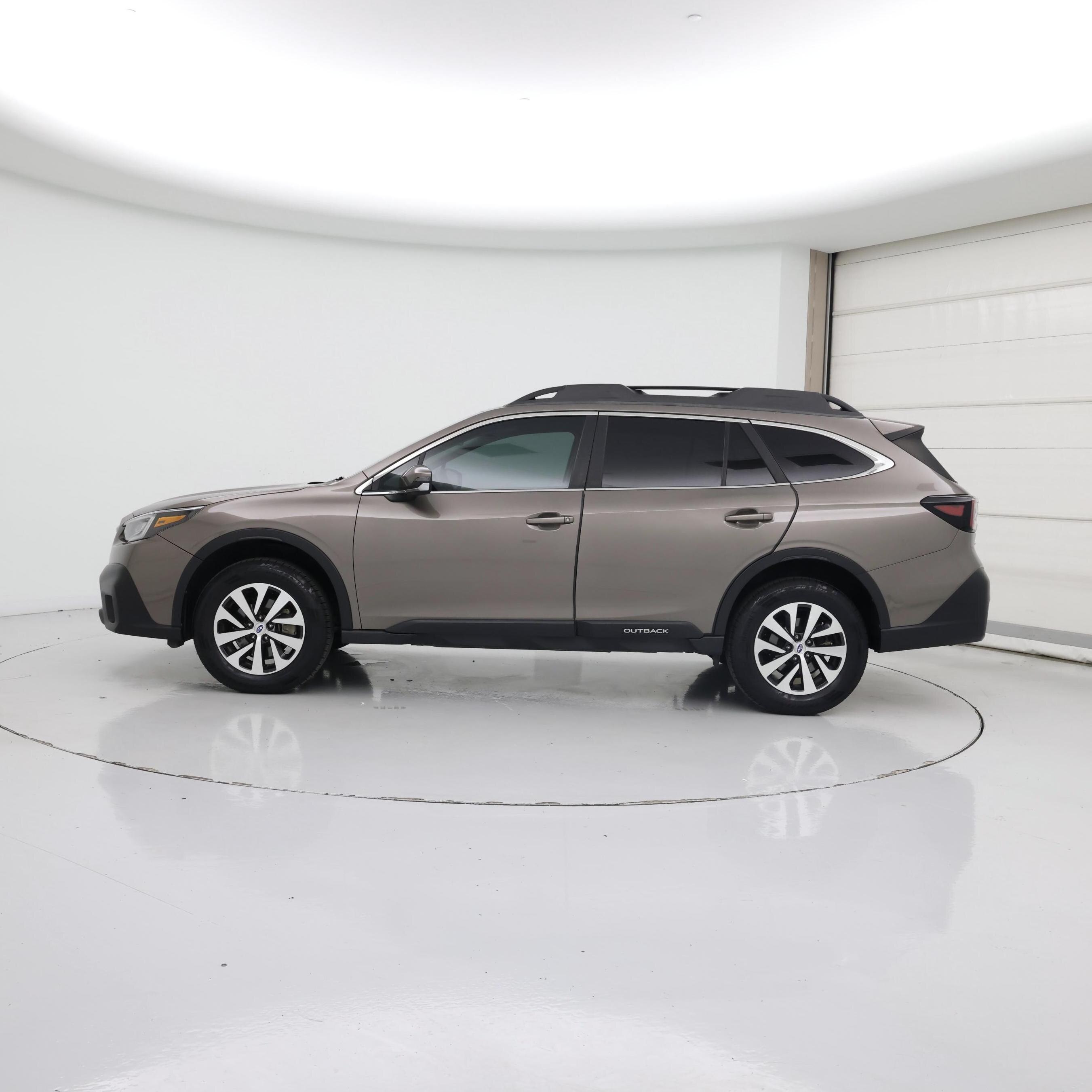 Thumbnail: 2021 Subaru Outback - 3