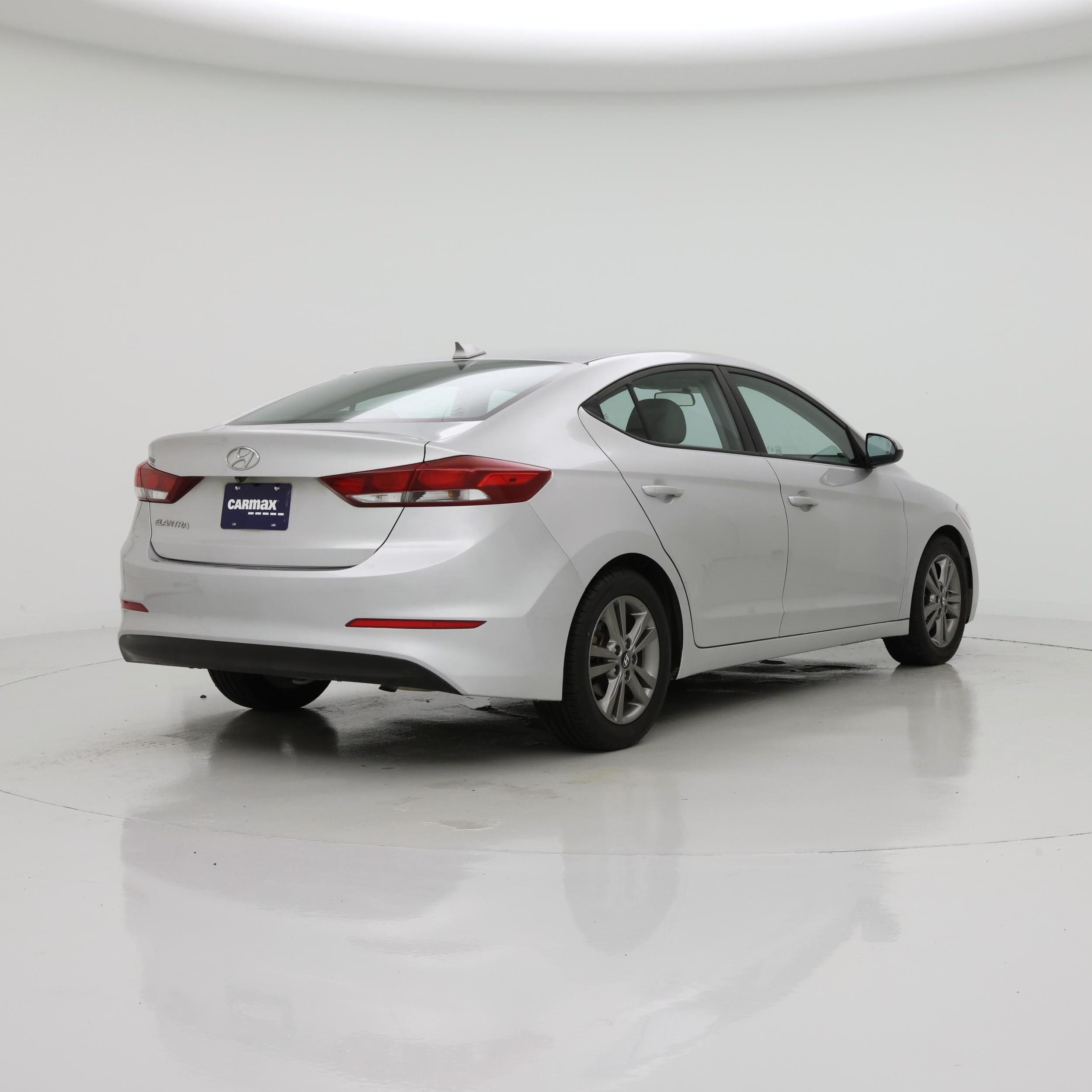 Thumbnail: 2018 Hyundai Elantra - 8