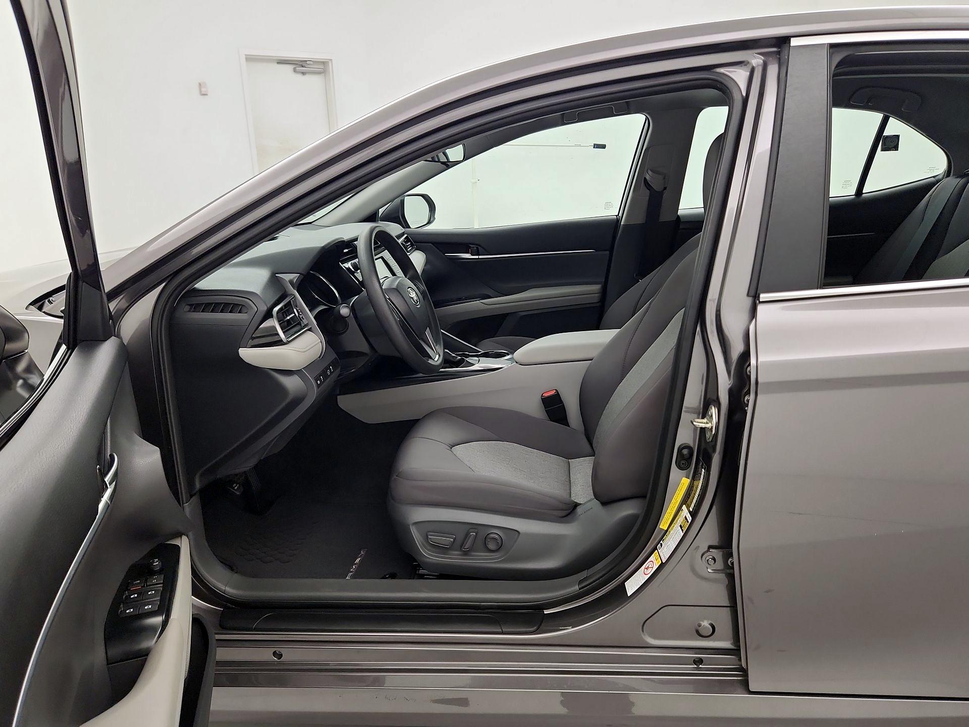 Thumbnail: 2019 Toyota Camry - 11