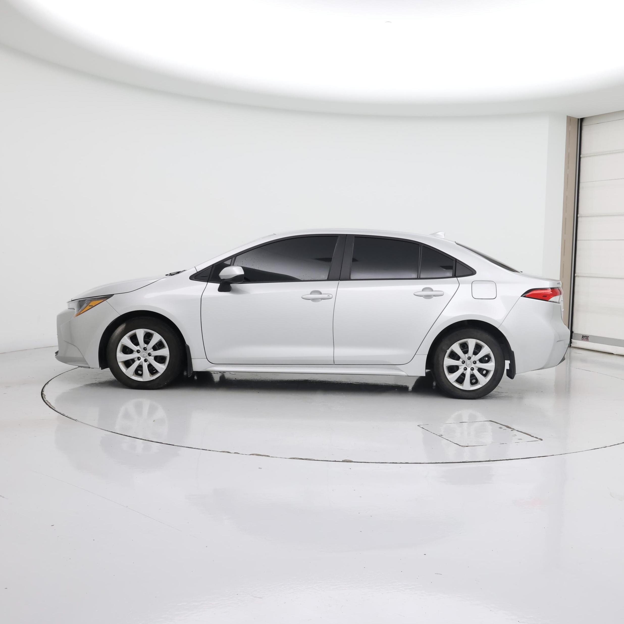 Thumbnail: 2024 Toyota Corolla - 3