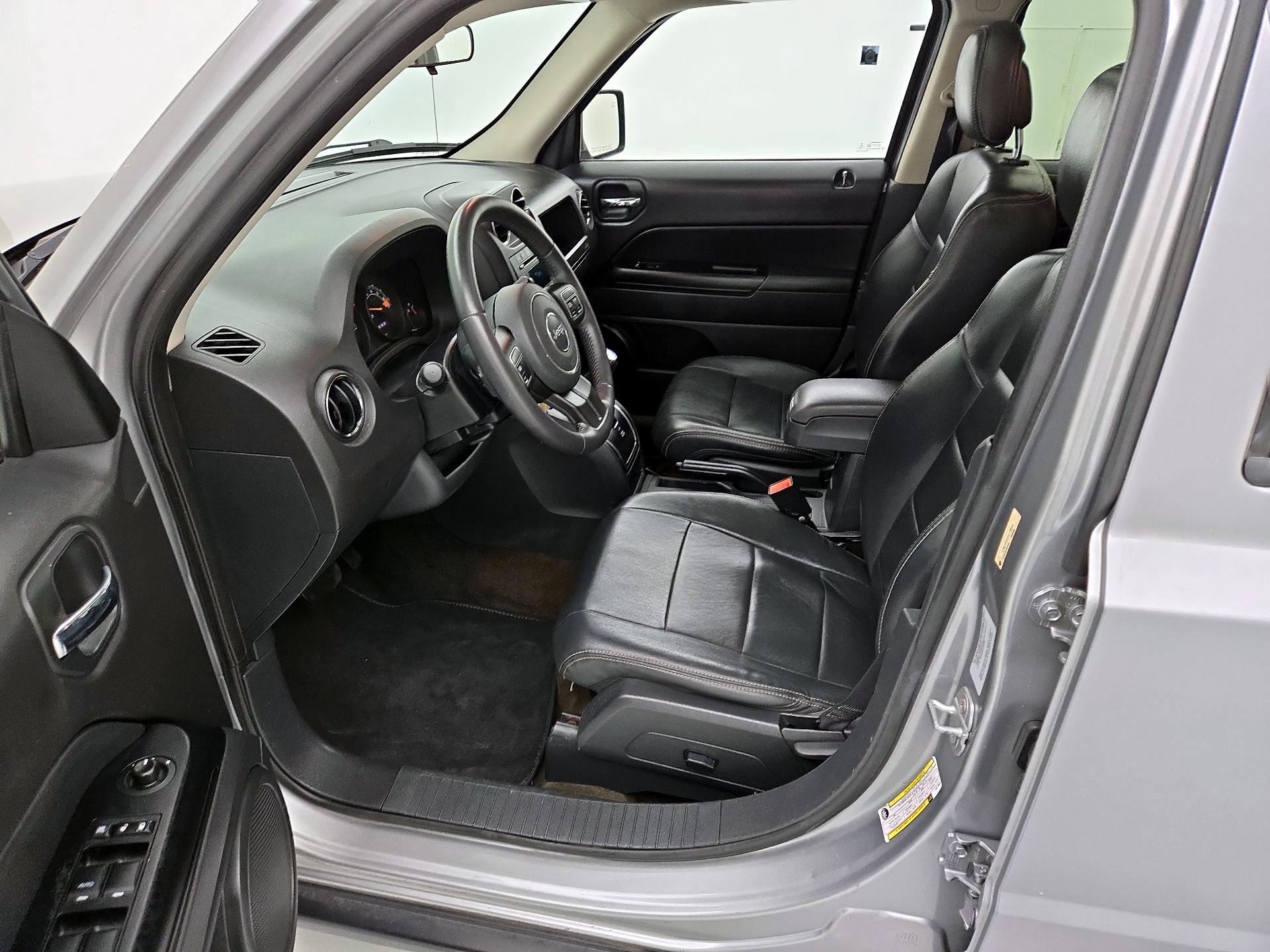 Thumbnail: 2015 Jeep Patriot - 11