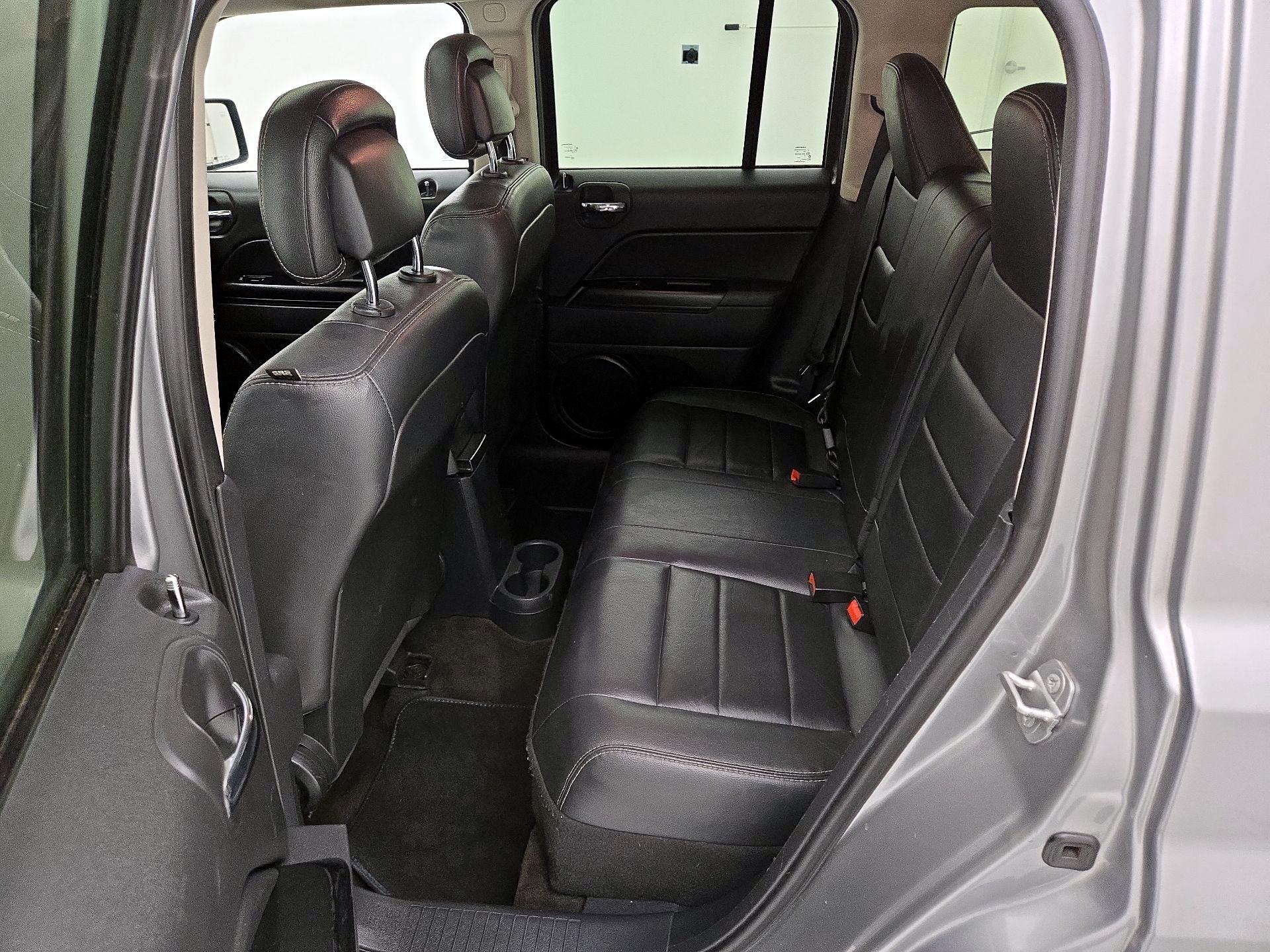 Thumbnail: 2015 Jeep Patriot - 18