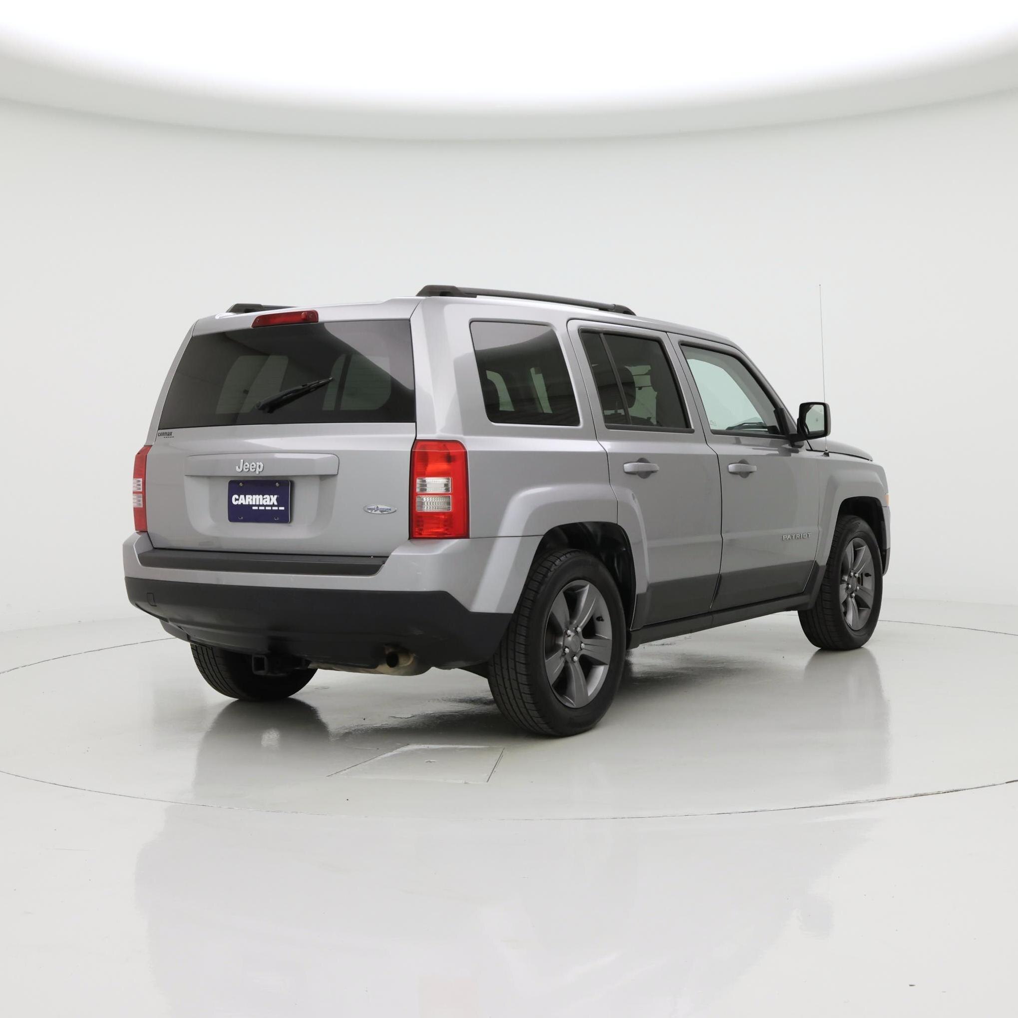 Thumbnail: 2015 Jeep Patriot - 8