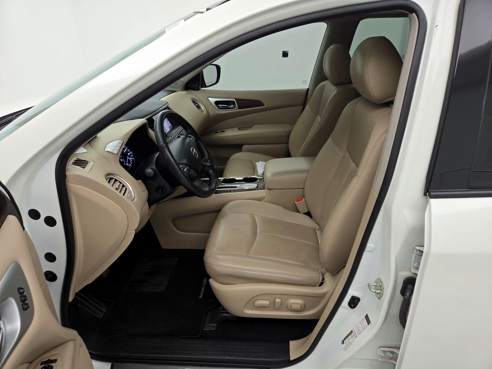 Thumbnail: 2020 Nissan Pathfinder - 11