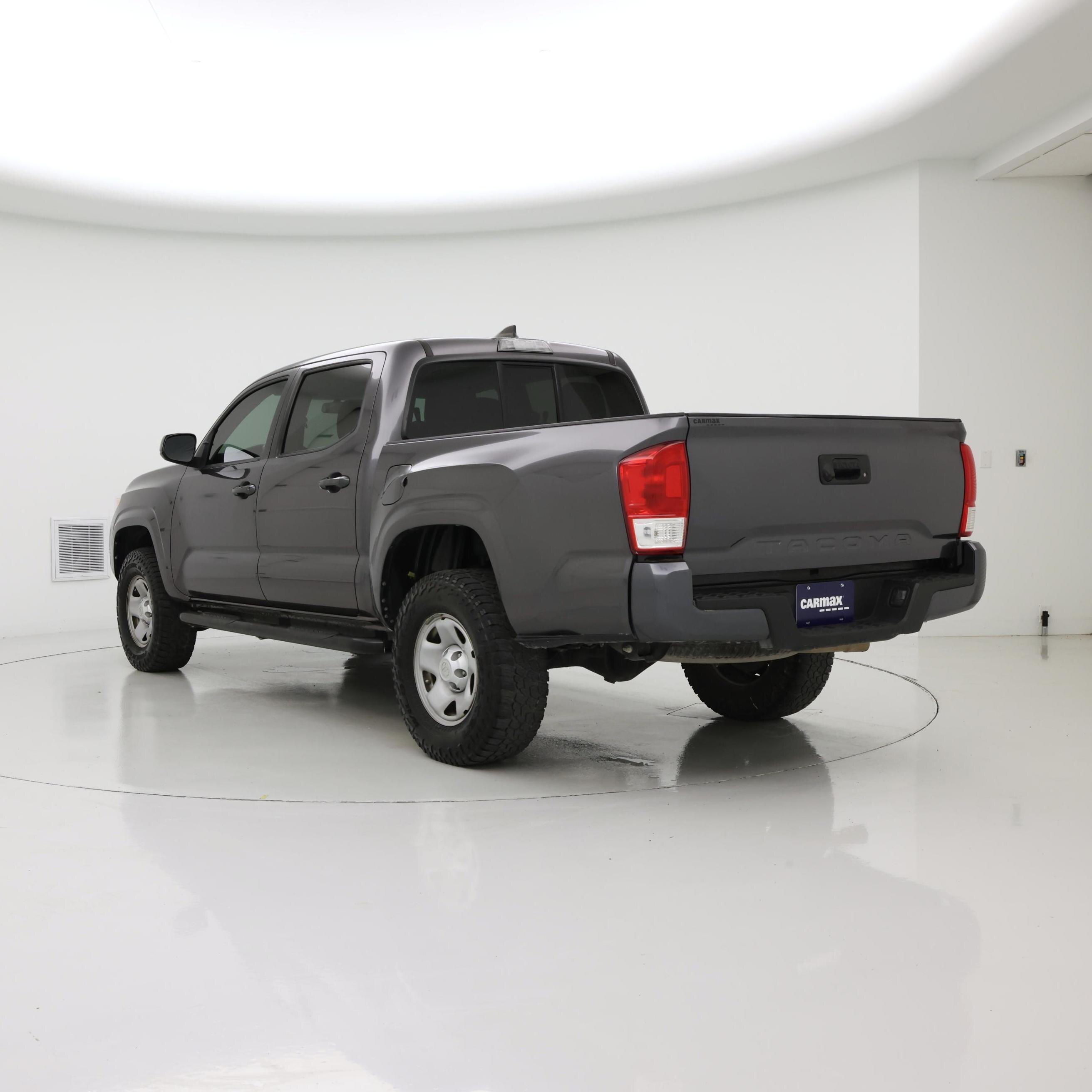 Thumbnail: 2017 Toyota Tacoma - 2