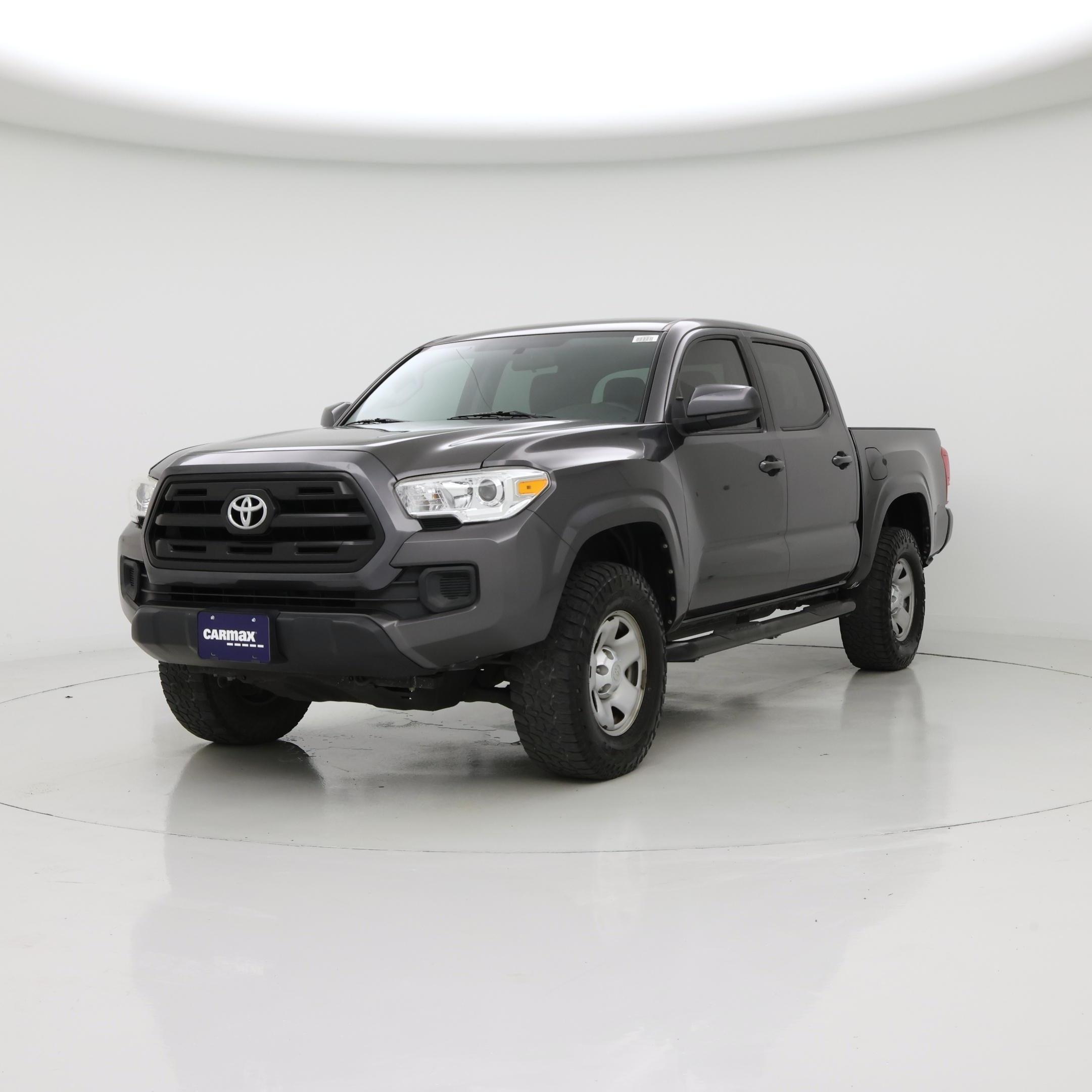 Thumbnail: 2017 Toyota Tacoma - 4