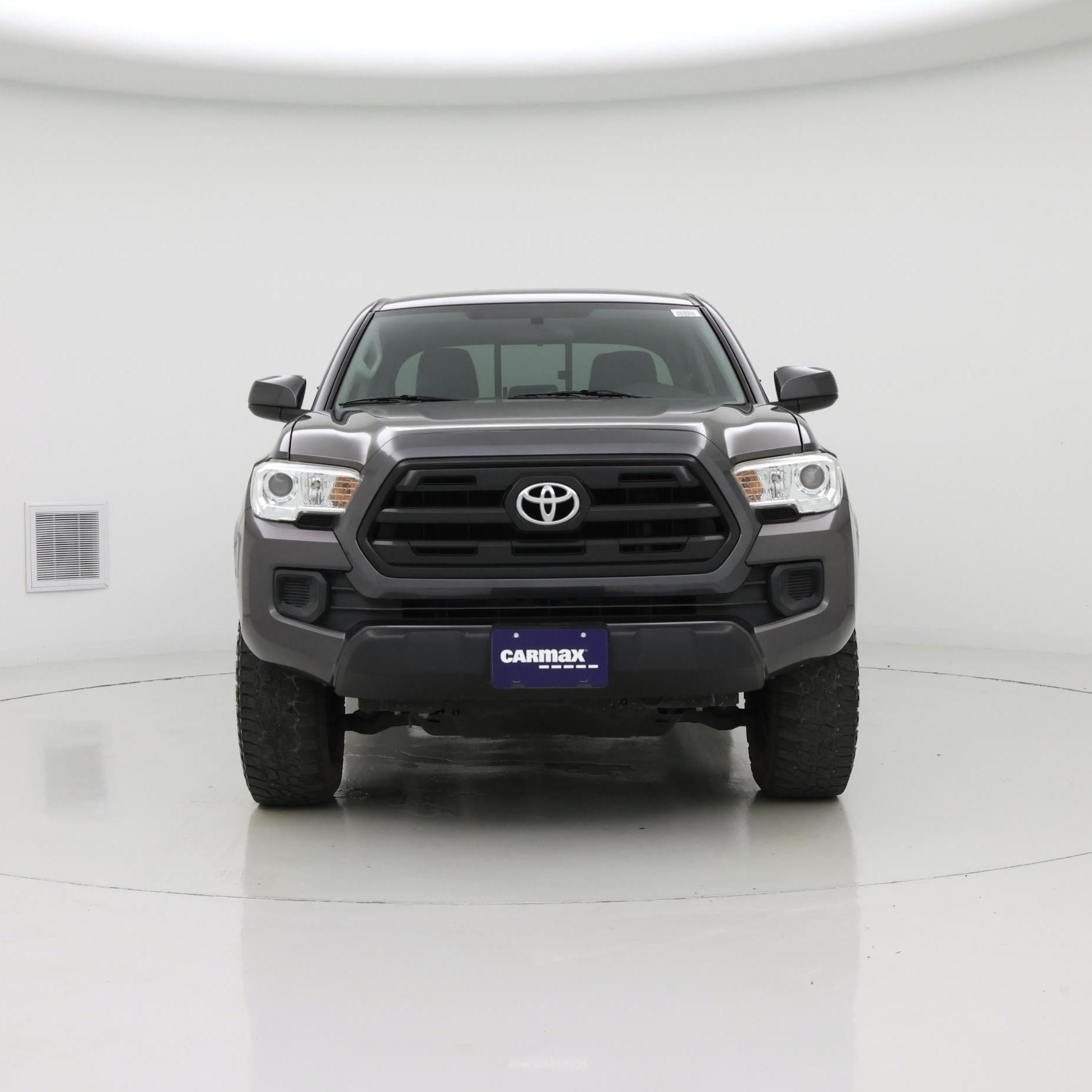Thumbnail: 2017 Toyota Tacoma - 5