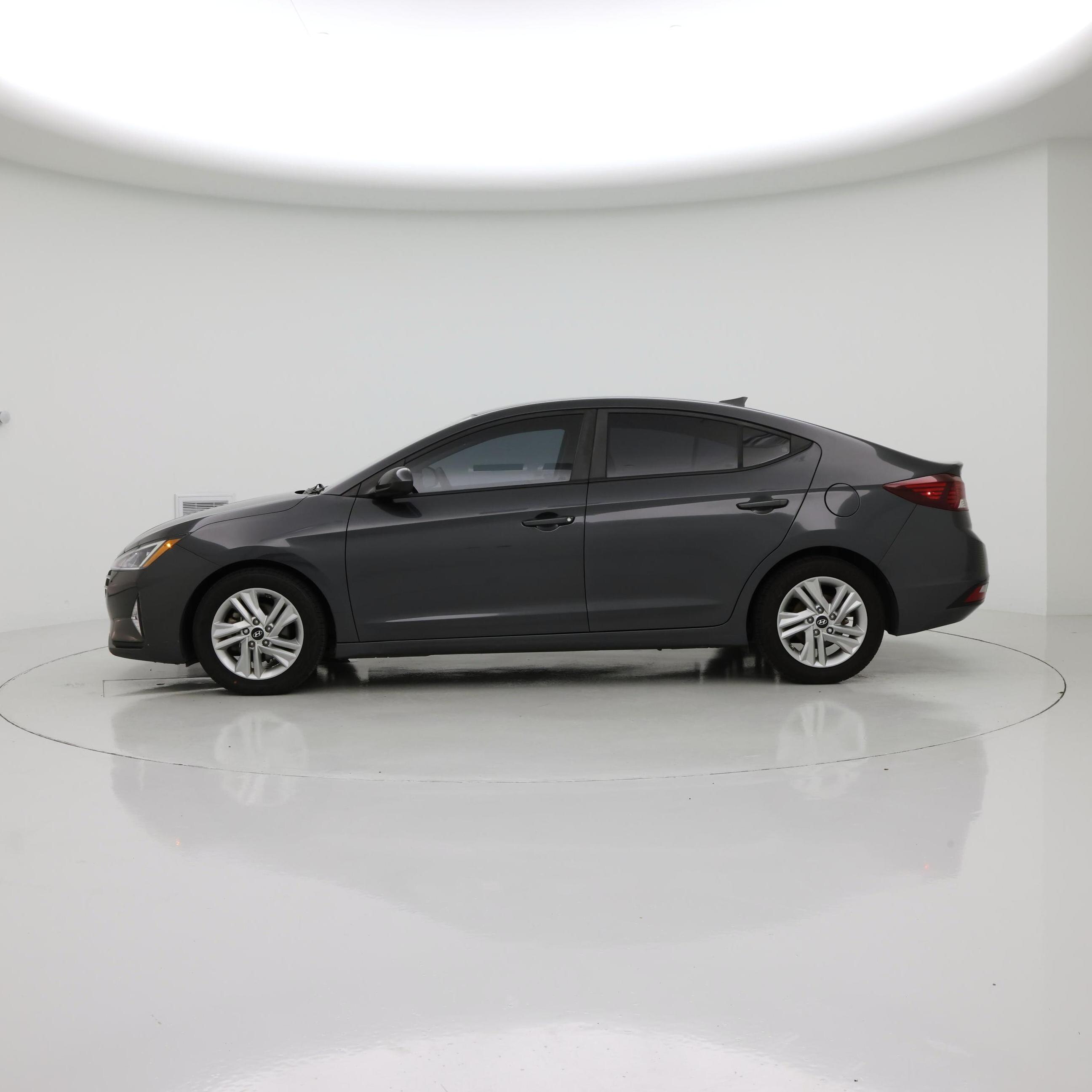 Thumbnail: 2020 Hyundai Elantra - 3