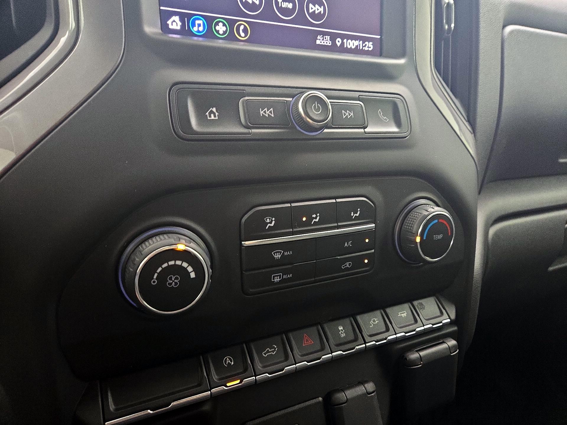 Thumbnail: 2020 Chevrolet Silverado 1500 - 16