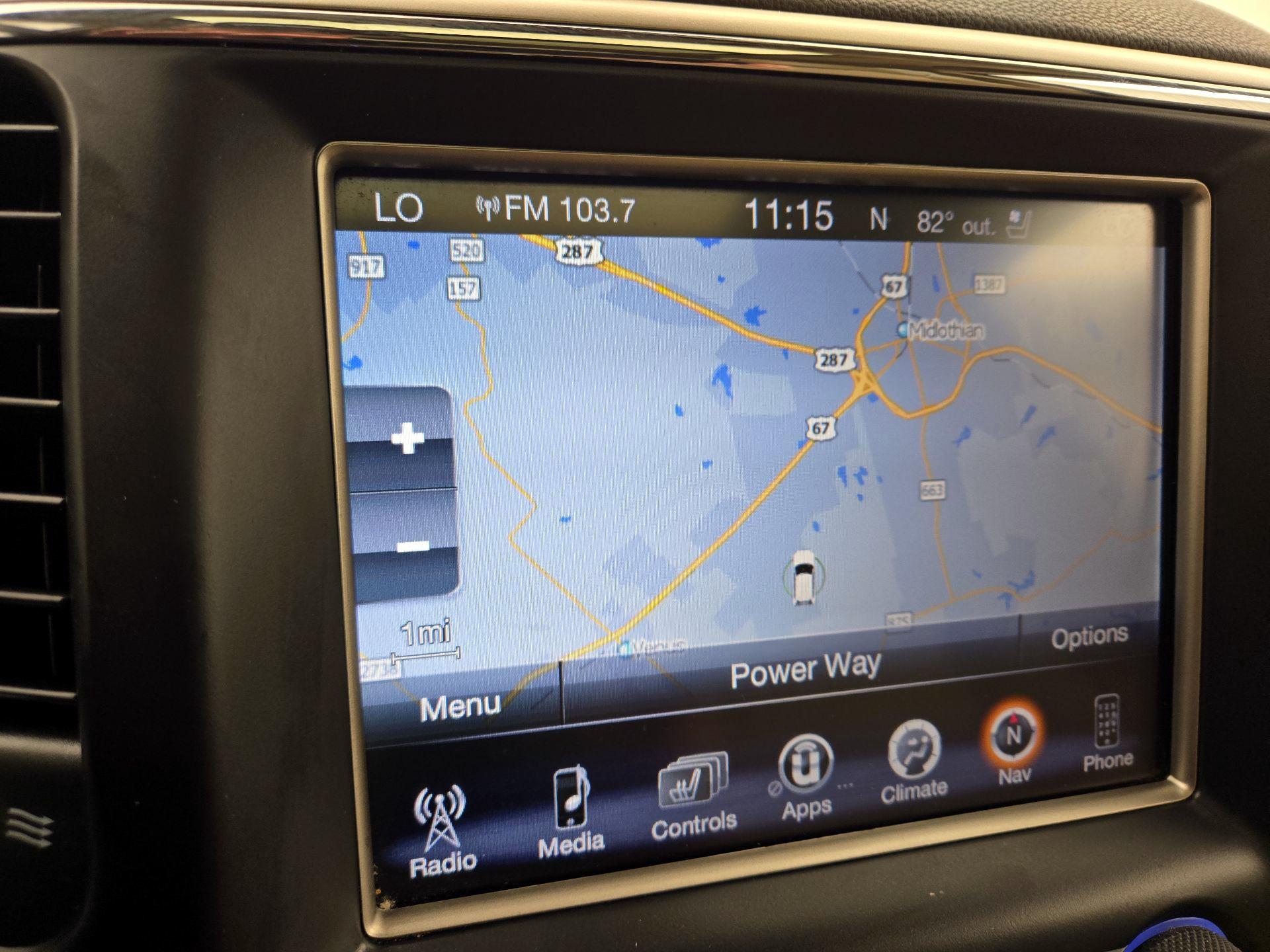 Thumbnail: 2015 Jeep Grand Cherokee - 14