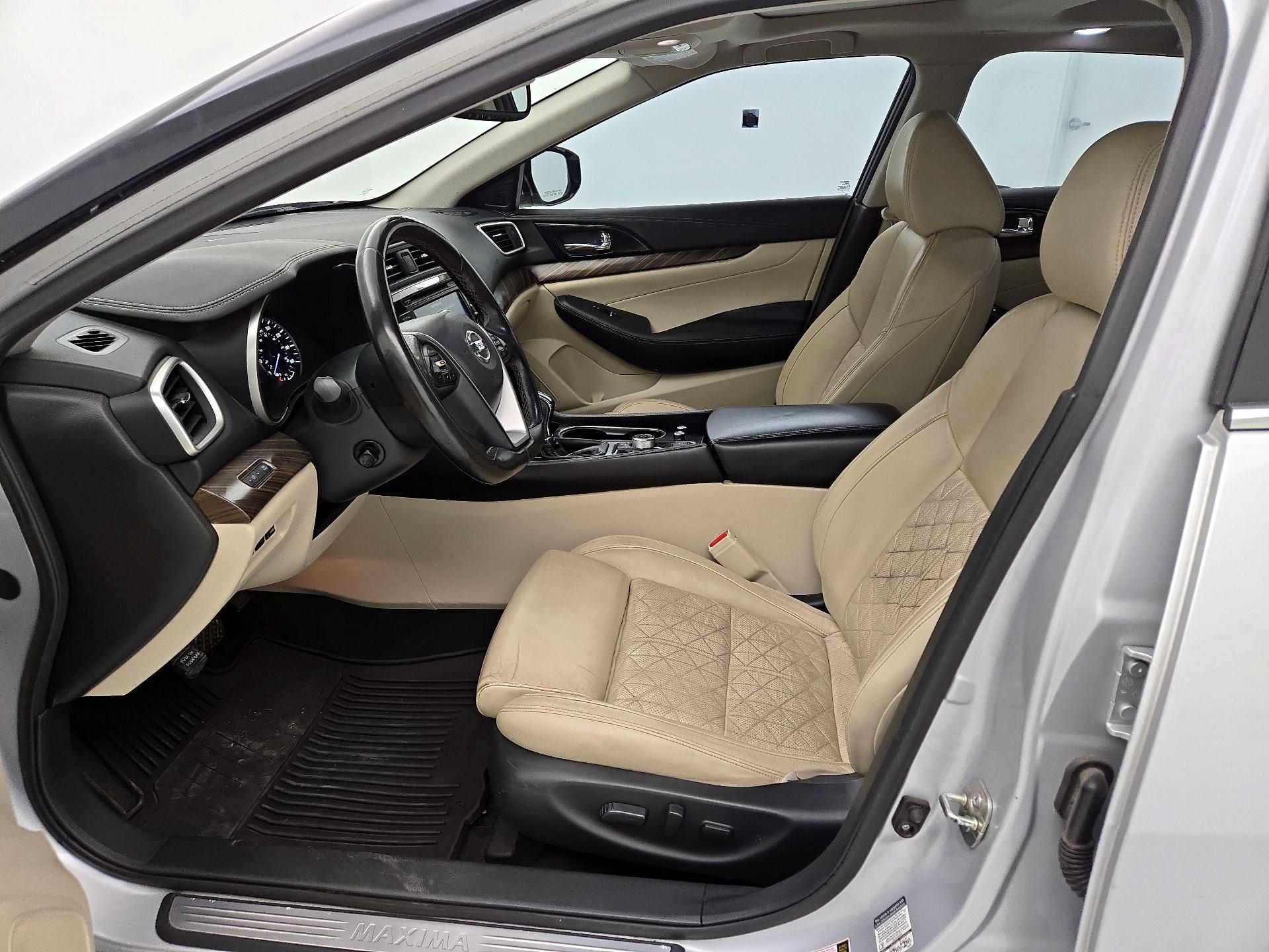 Thumbnail: 2016 Nissan Maxima - 11