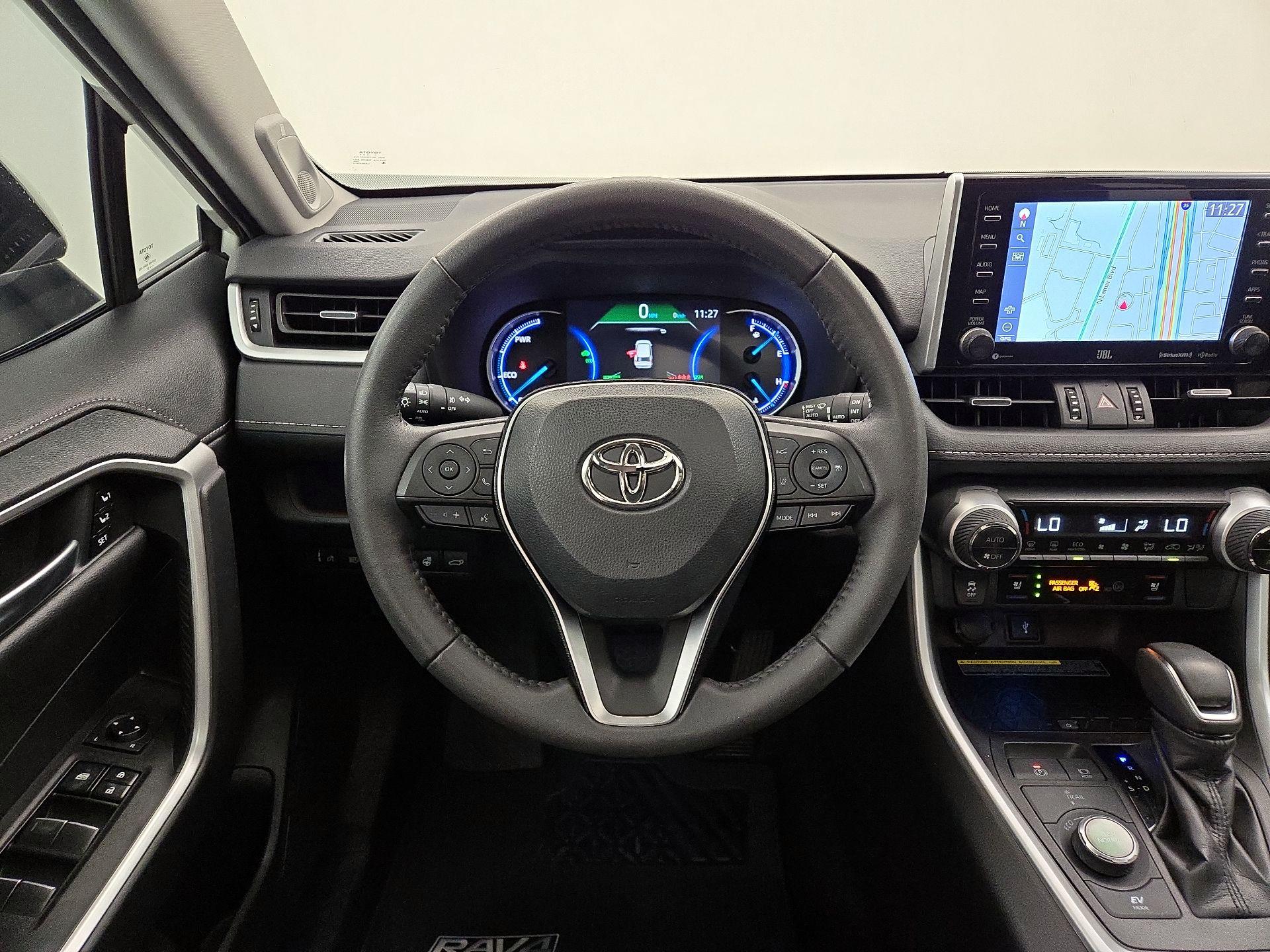 Thumbnail: 2021 Toyota RAV4 - 10