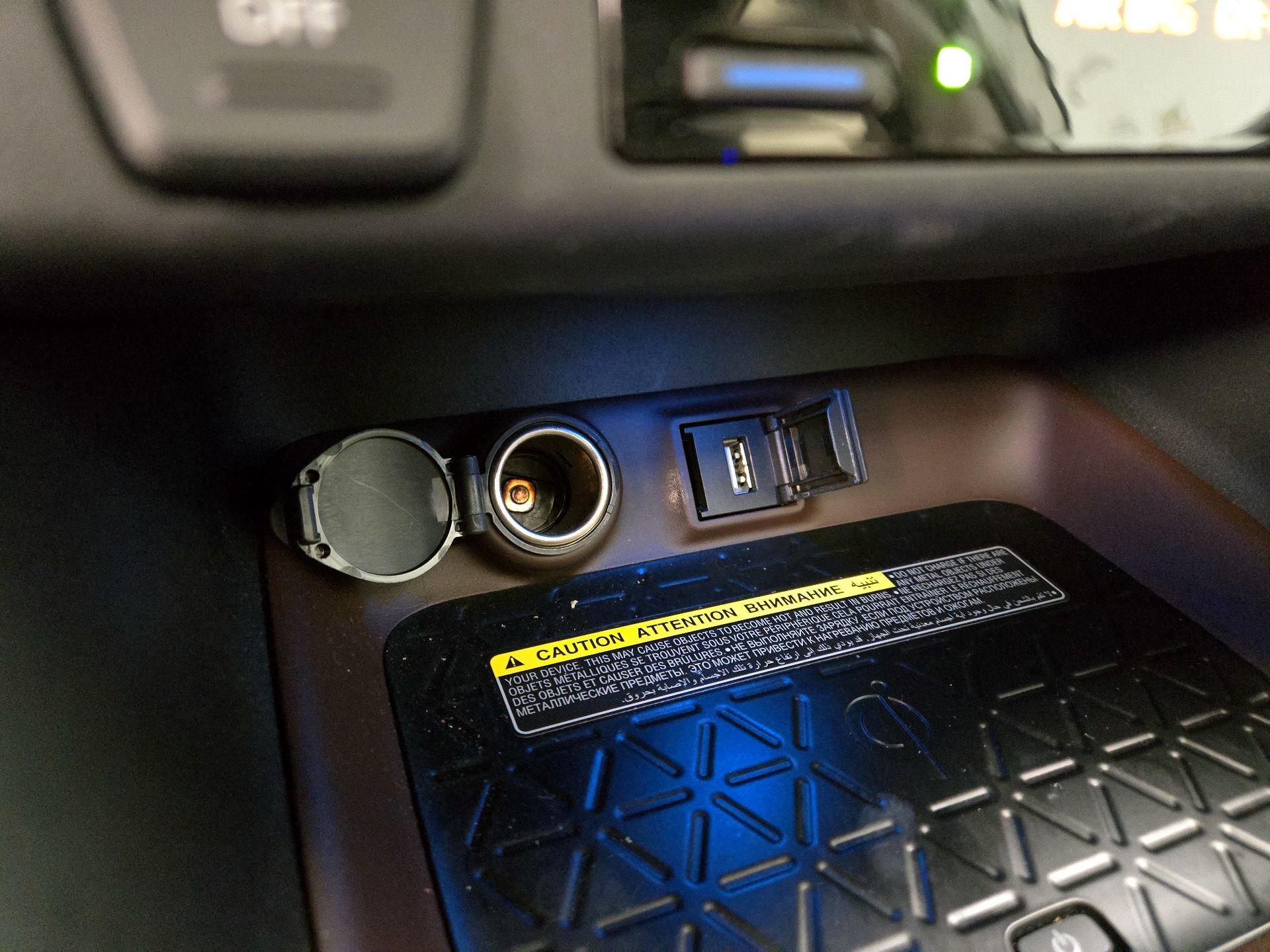 Thumbnail: 2021 Toyota RAV4 - 19