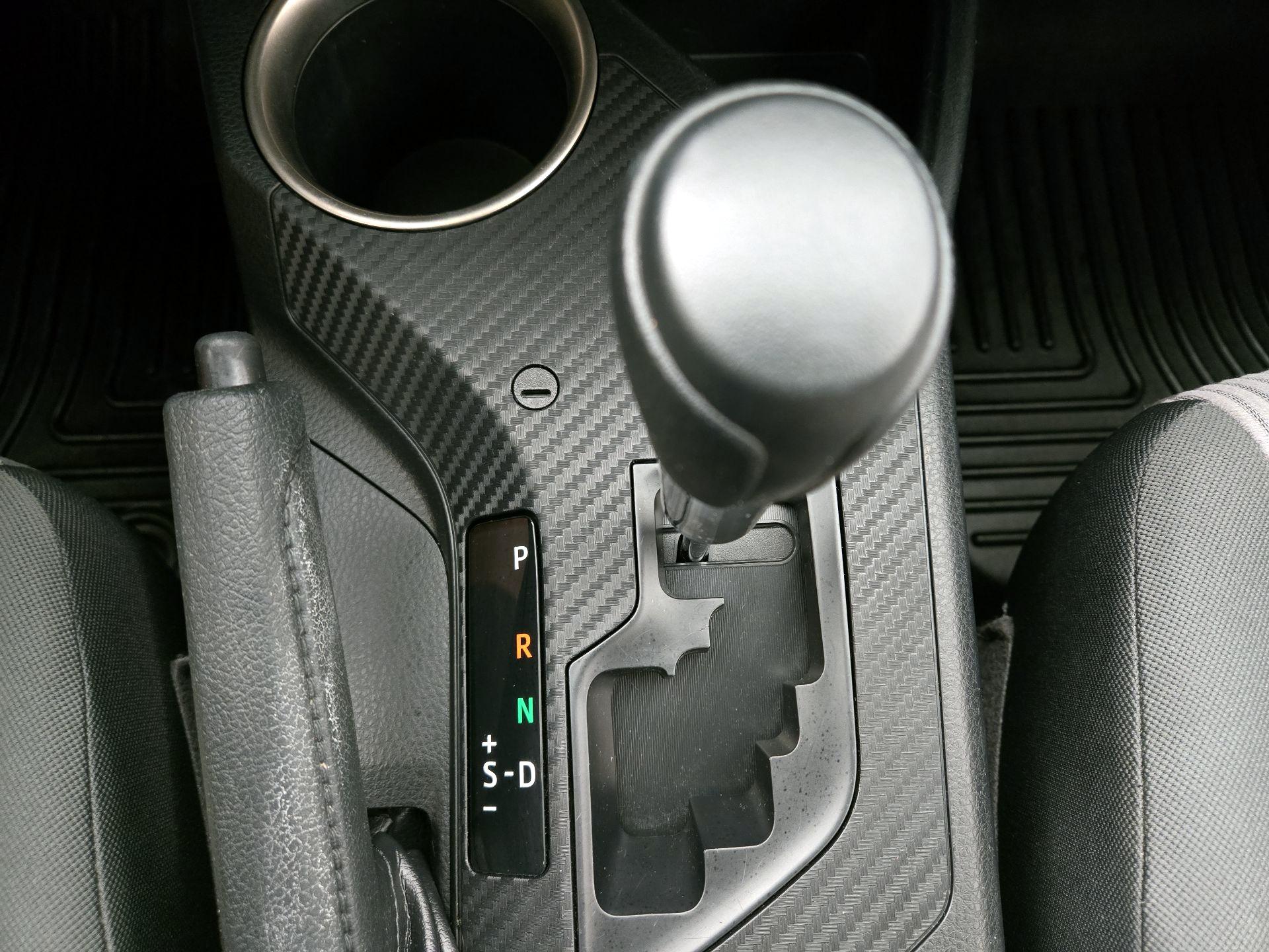 Thumbnail: 2015 Toyota RAV4 - 17