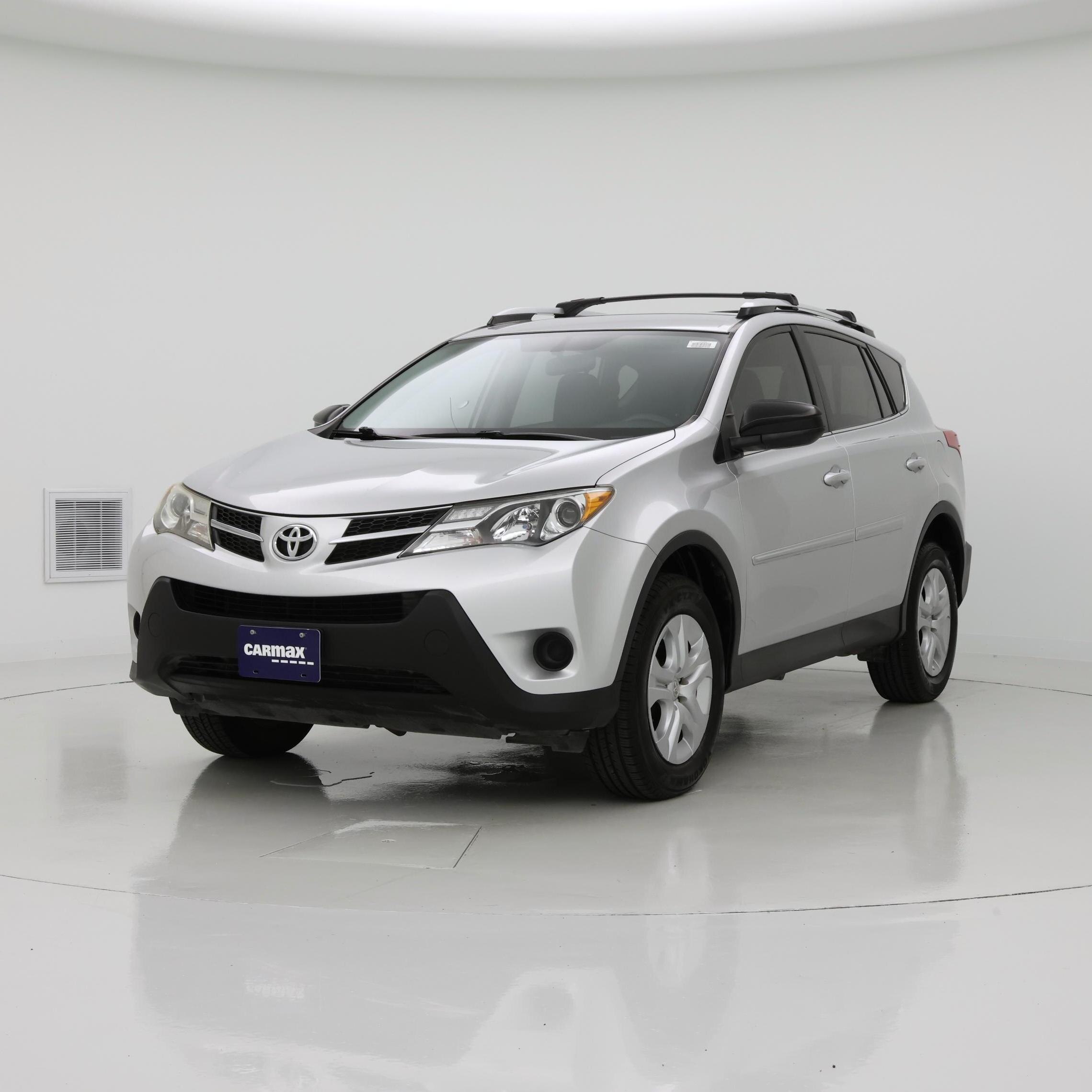 Thumbnail: 2015 Toyota RAV4 - 4