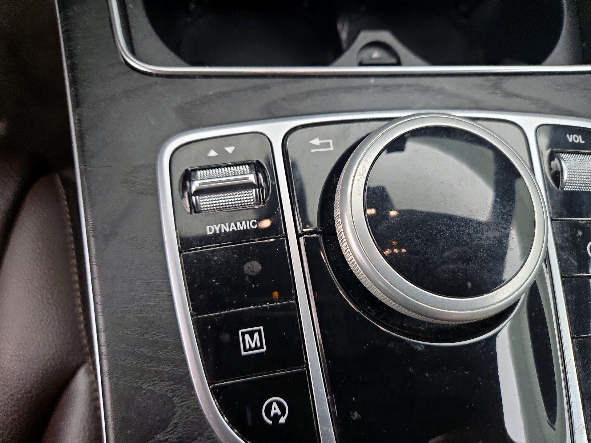 Thumbnail: 2018 Mercedes-Benz GLC - 15