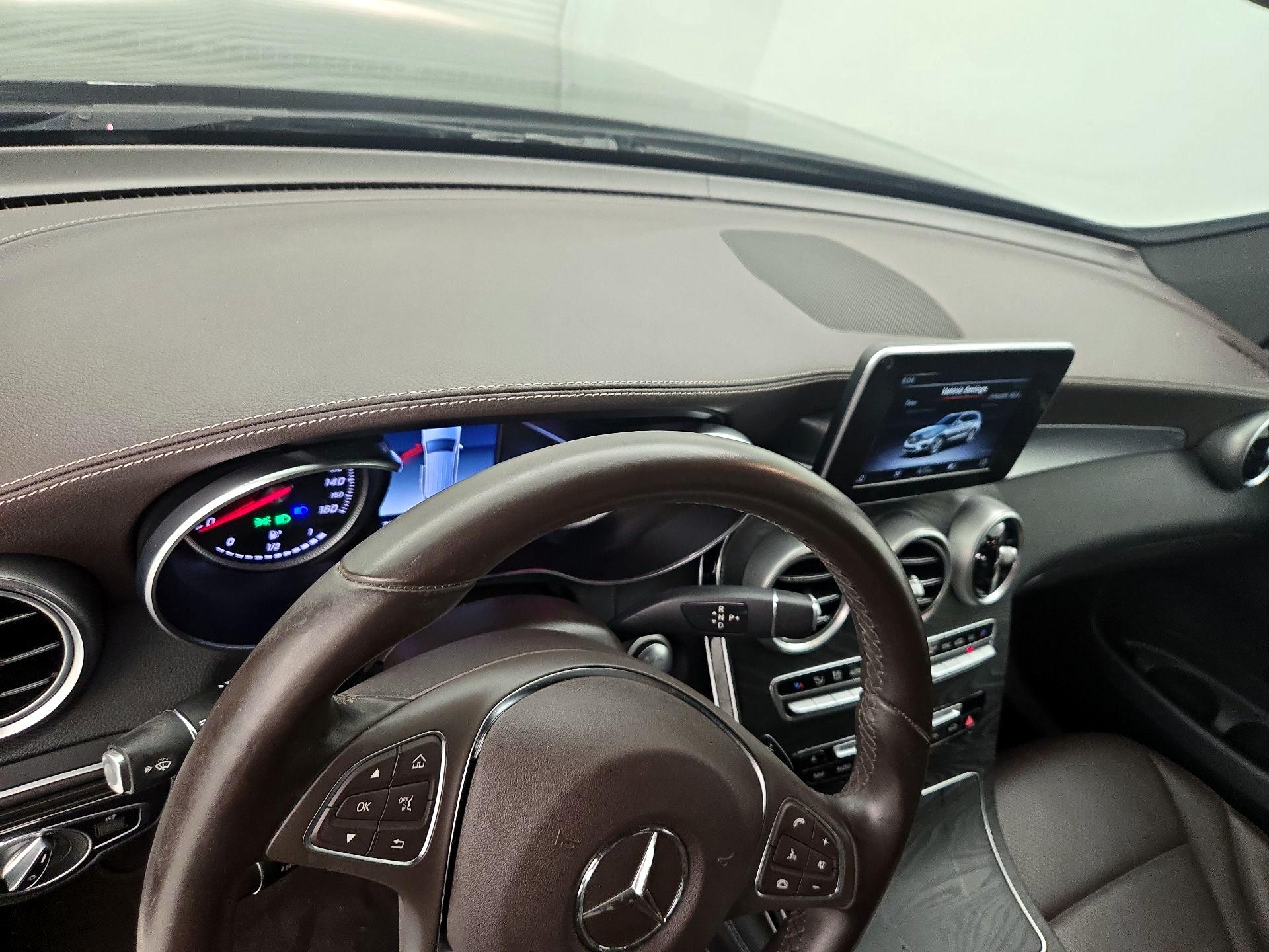 Thumbnail: 2018 Mercedes-Benz GLC - 8