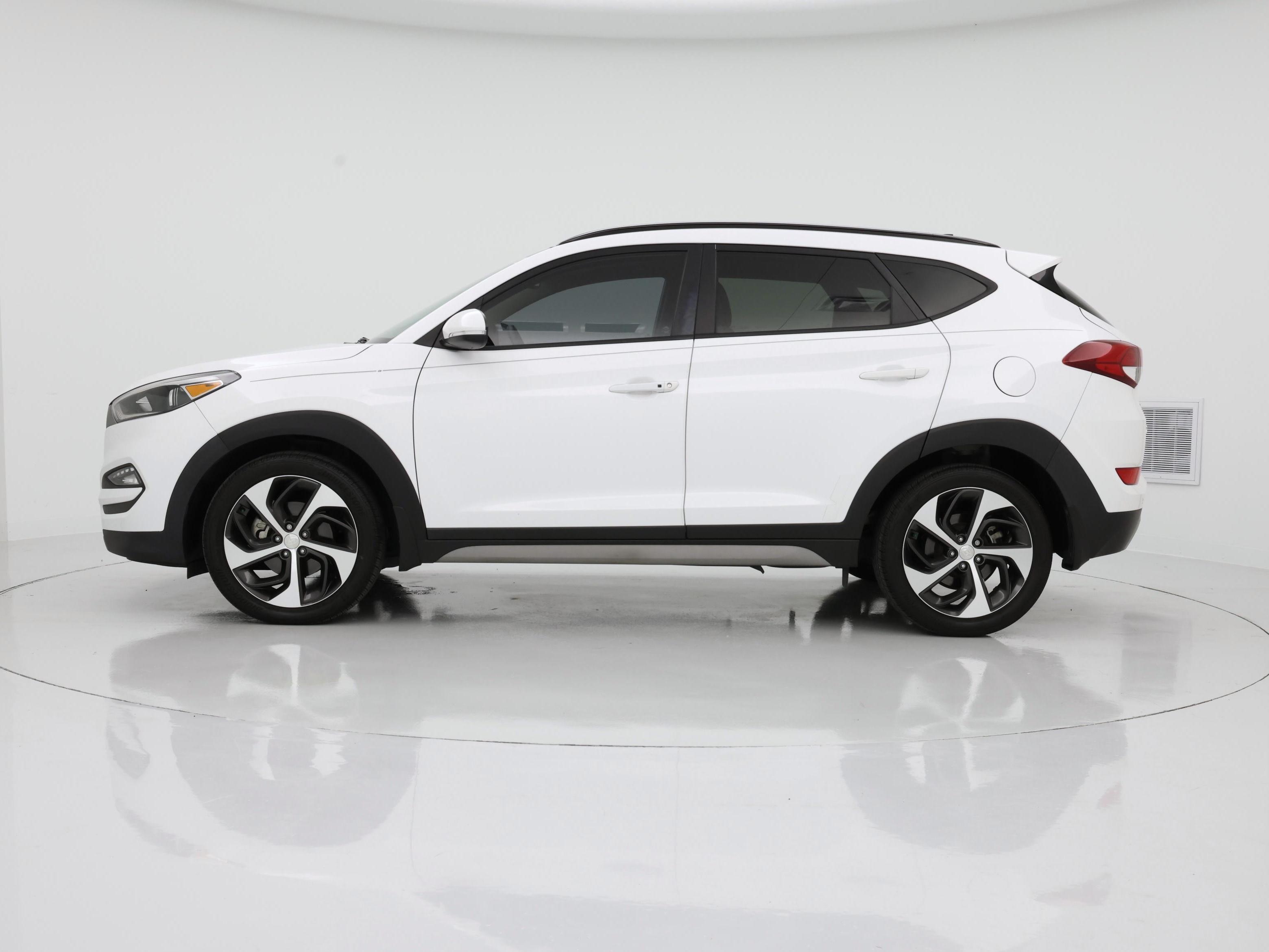 Thumbnail: 2018 Hyundai Tucson - 3