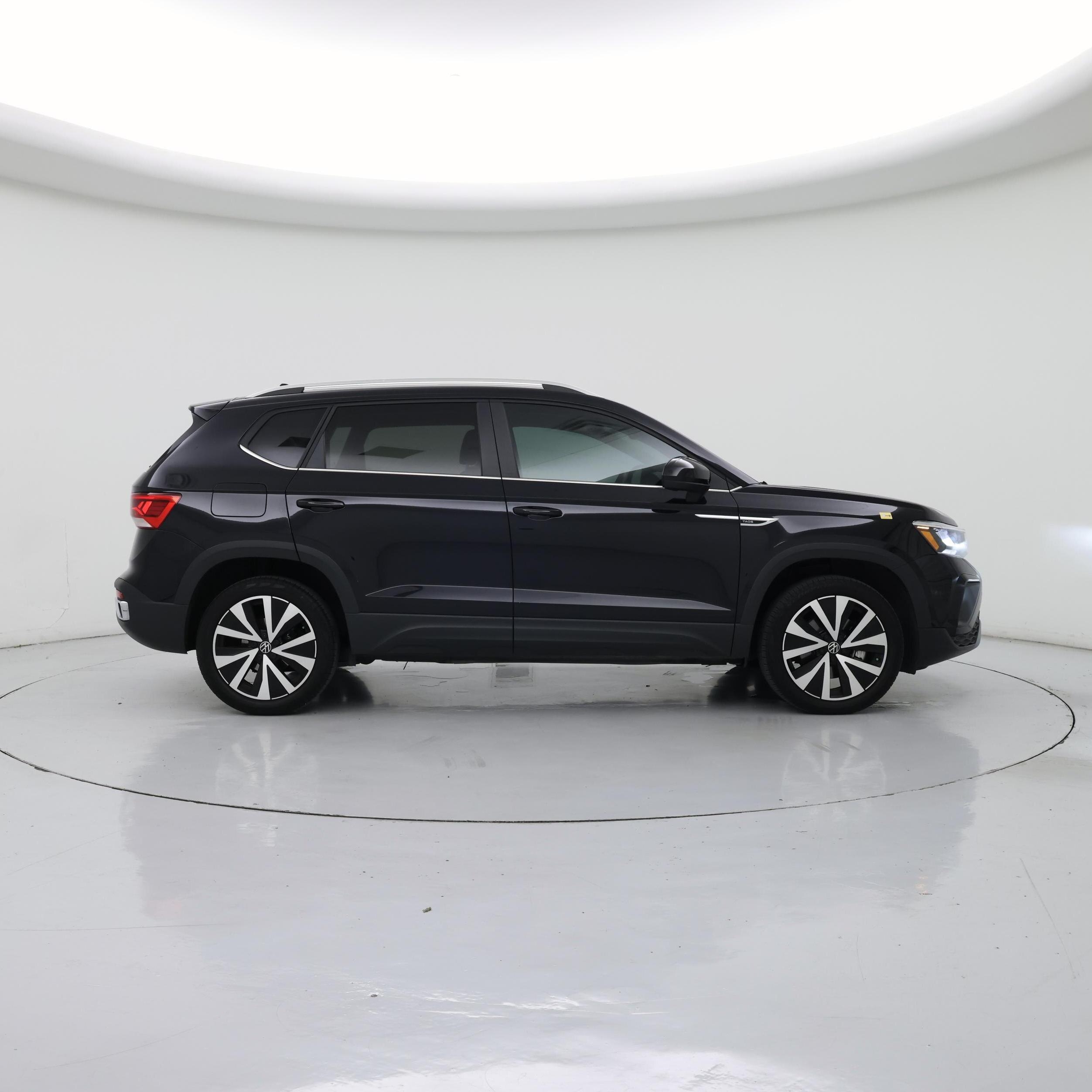 Thumbnail: 2022 Volkswagen Taos - 7