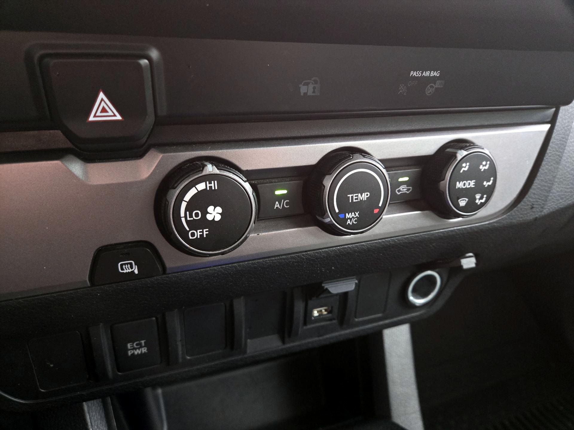 Thumbnail: 2020 Toyota Tacoma - 17