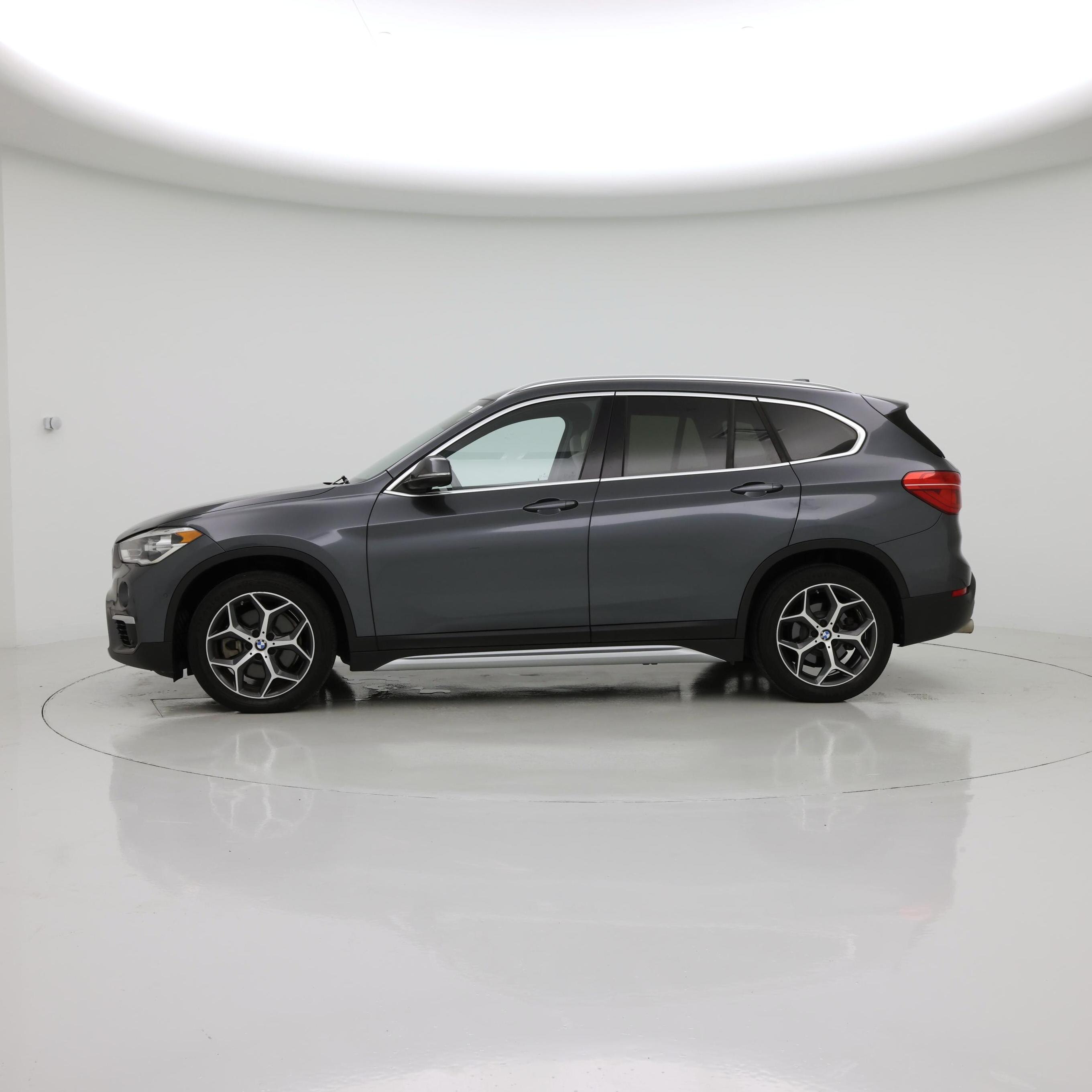 Thumbnail: 2018 BMW X1 - 3