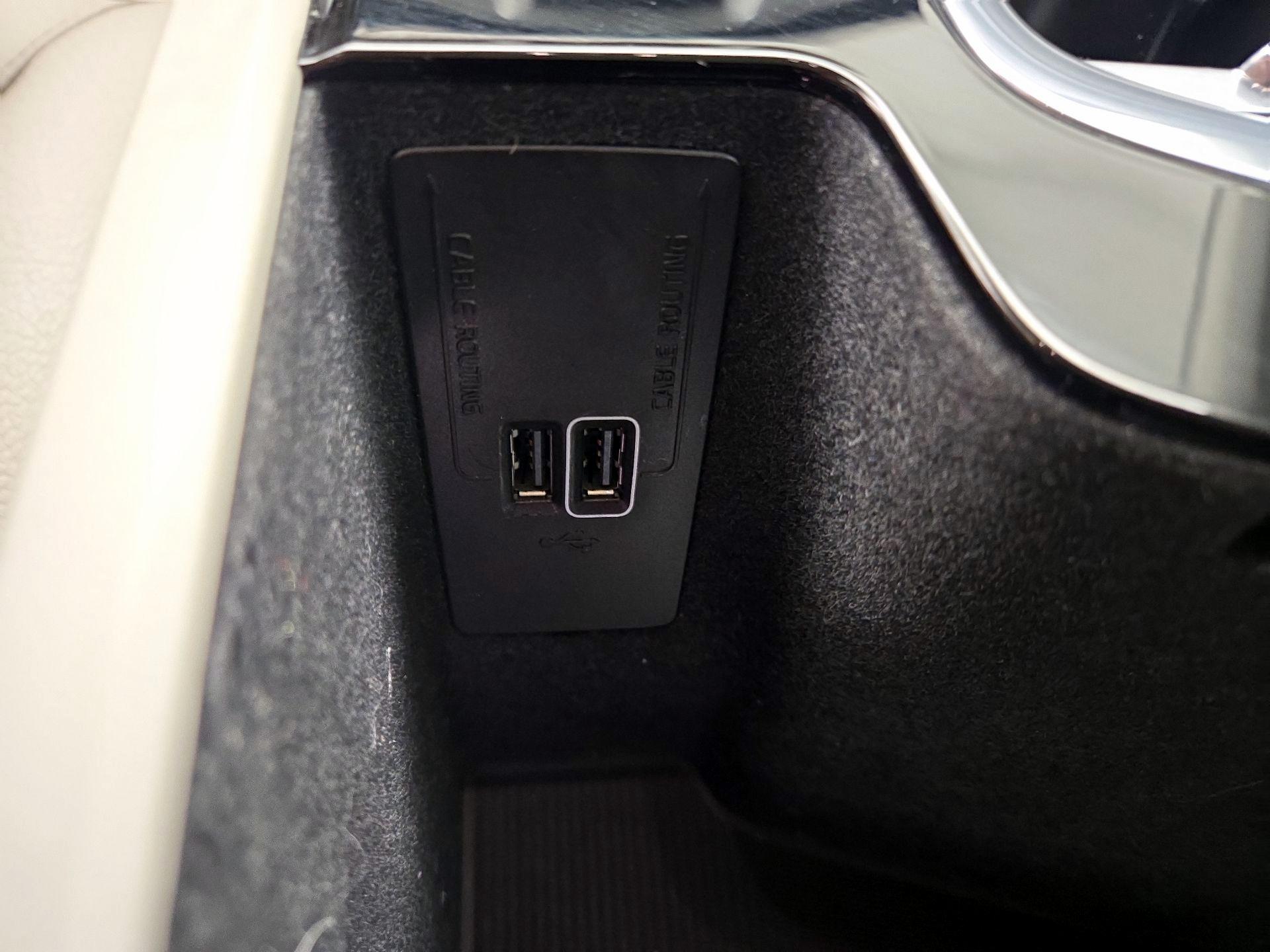 Thumbnail: 2020 Volvo XC90 - 19