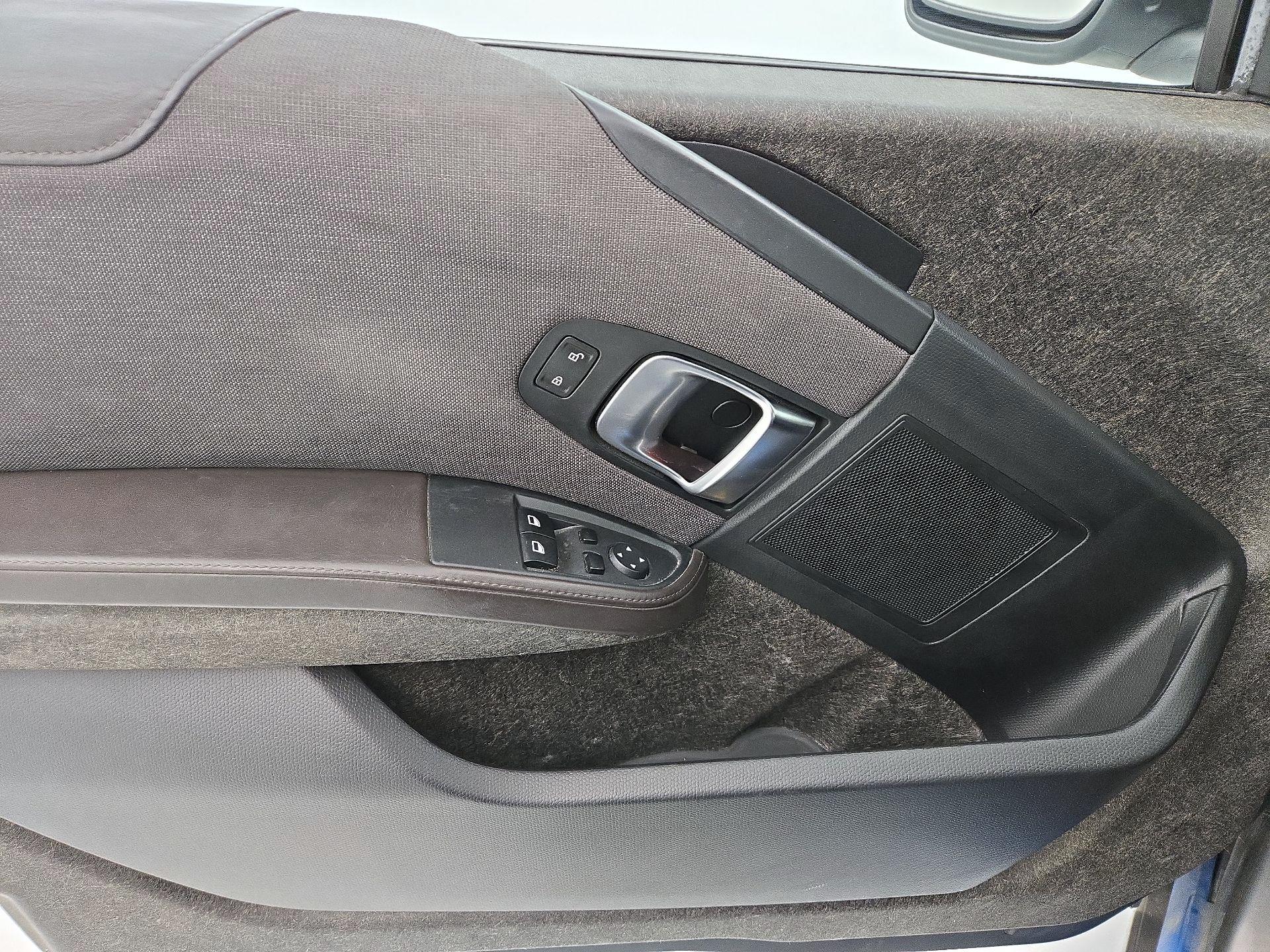 Thumbnail: 2015 BMW i3 - 12